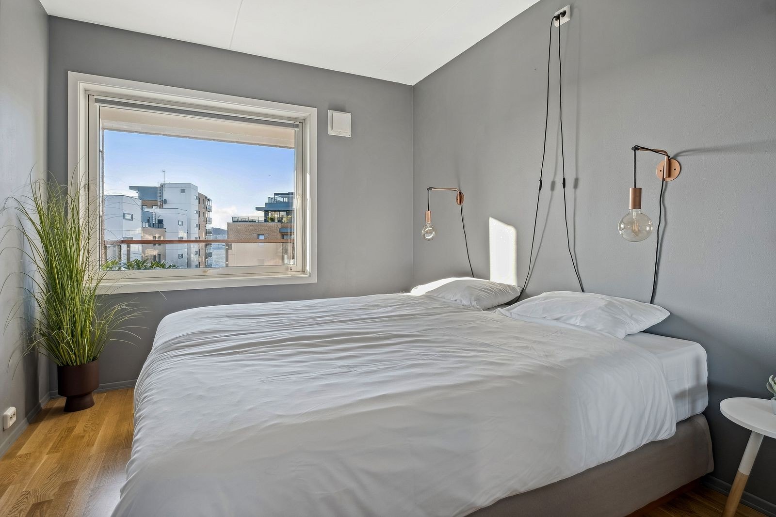 Også fra soverommet har man fin utsikt. Galleribilde