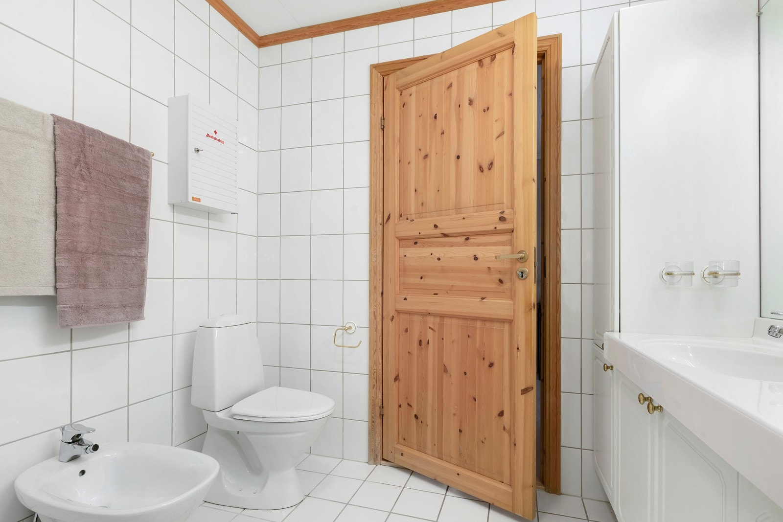 Fliser på golv og vegg Galleribilde