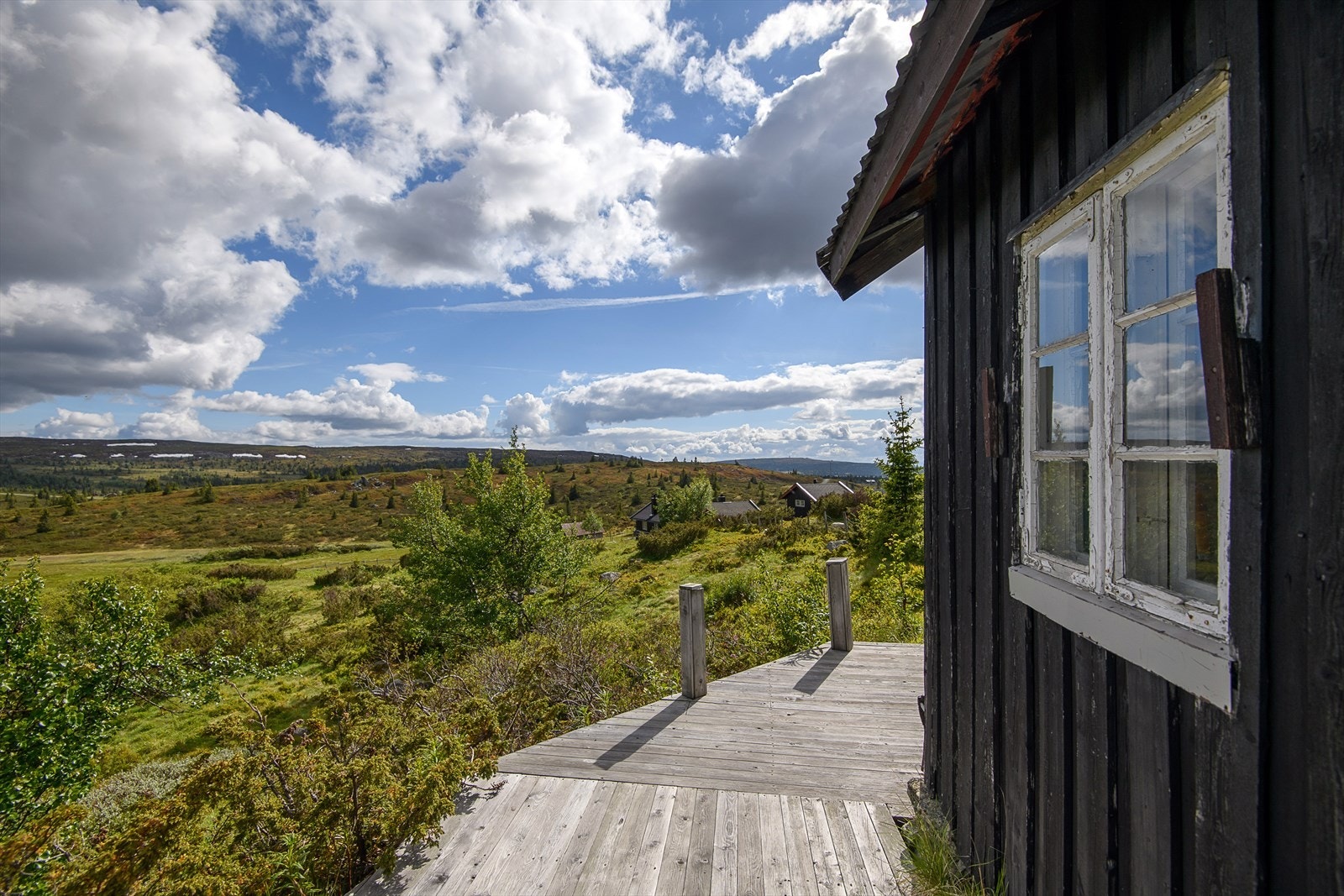 Hytta ligger i et naturvernet område. Galleribilde