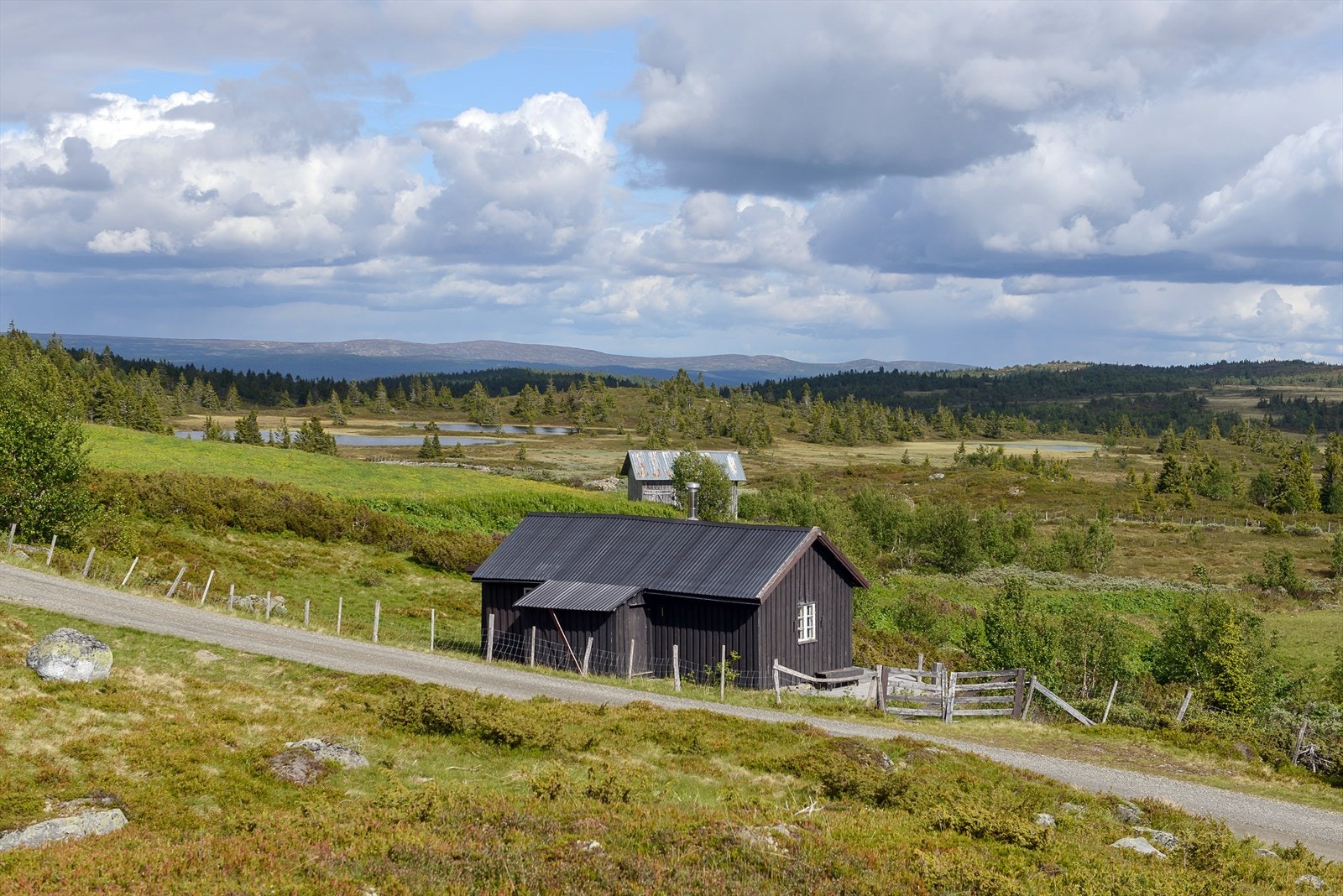 Sjøsætra ligger inne på Øyerfjellet. Galleribilde