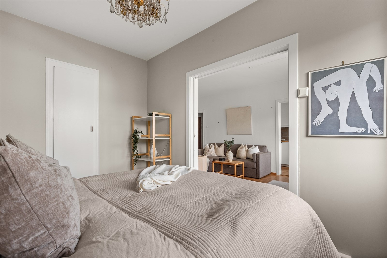 Flotte skyvedører for å sperre av rommene. Galleribilde