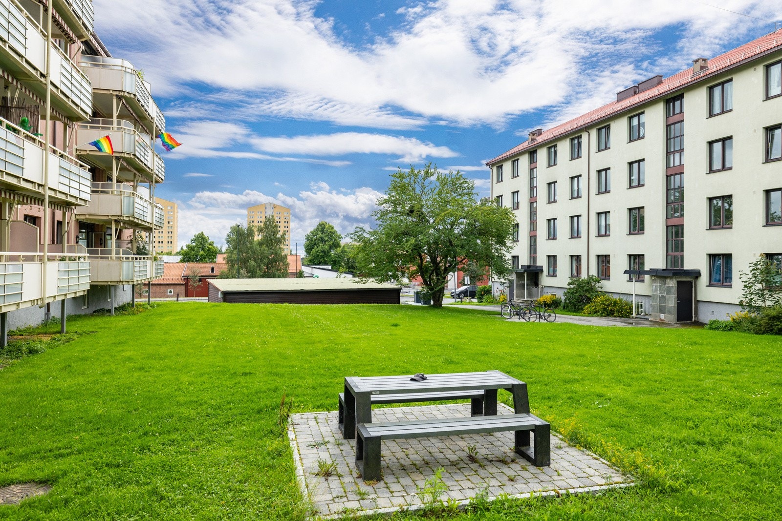 Flere hyggelige sittegrupper og lekeplasser Galleribilde