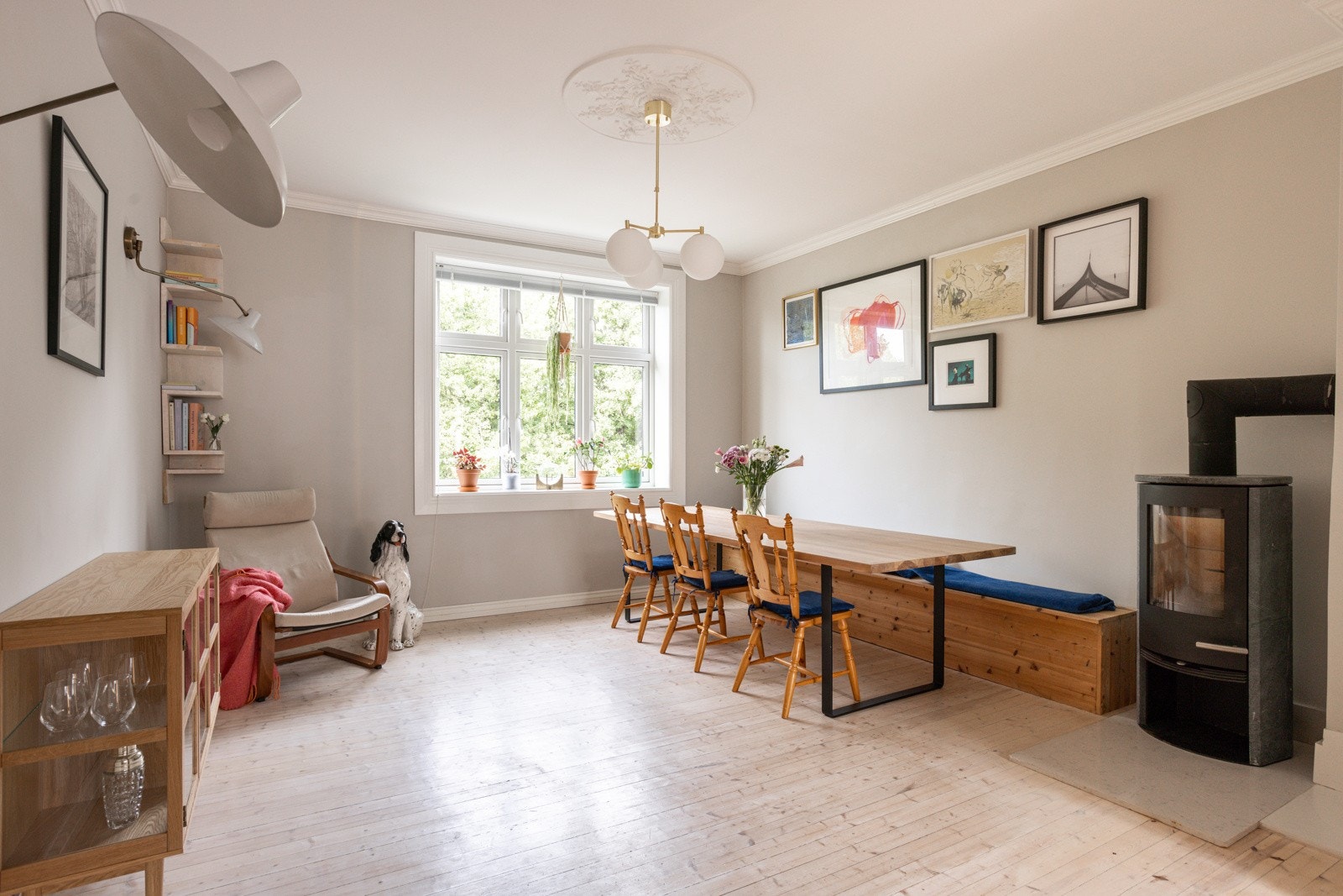 En nydelig, stor og lys 4-roms arkitekttegnet loftsleilighet over 2 plan. Galleribilde