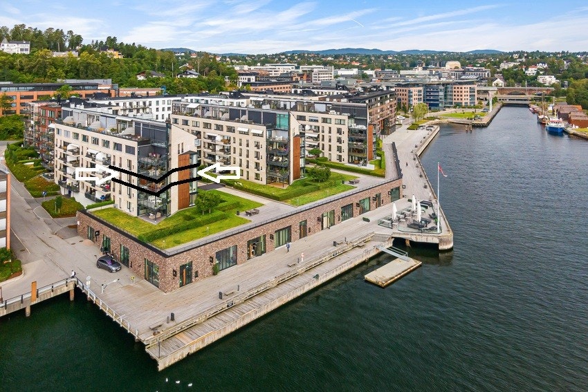 Spiss/front i 3. etg. med spektakulær beliggenhet og fantastisk sjøutsikt Galleribilde