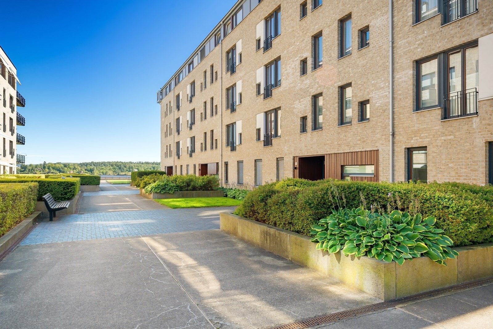 Fasade ved inngangsparti Galleribilde