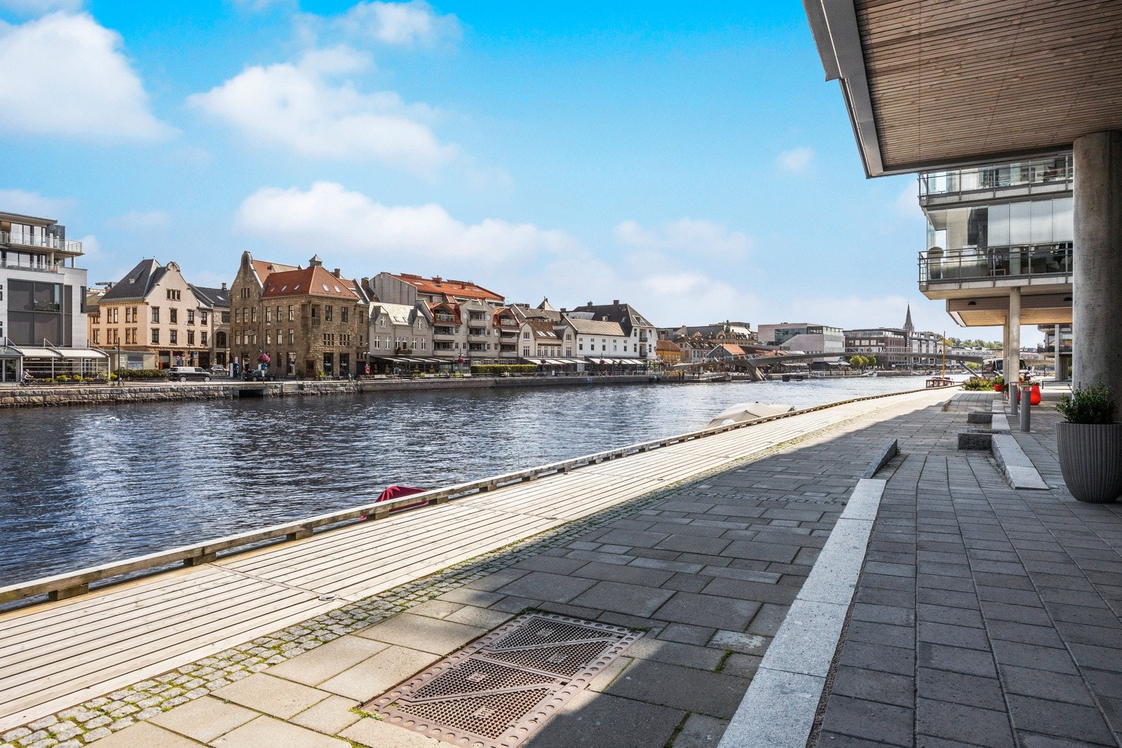 Nydelig å gå langs brygga. Galleribilde