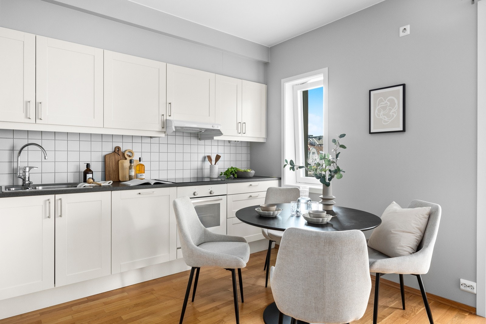 Stilren kjøkkeninnredning fra Sigdal Galleribilde