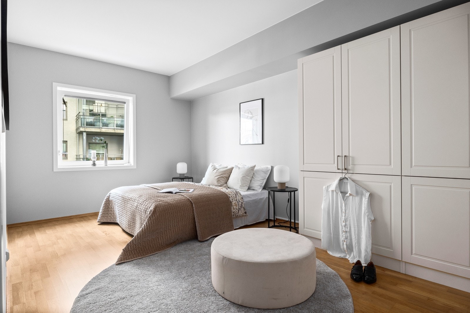 Stort hovedsoverom med god plass og gode skapmuligheter, ps walk-in skap. Galleribilde