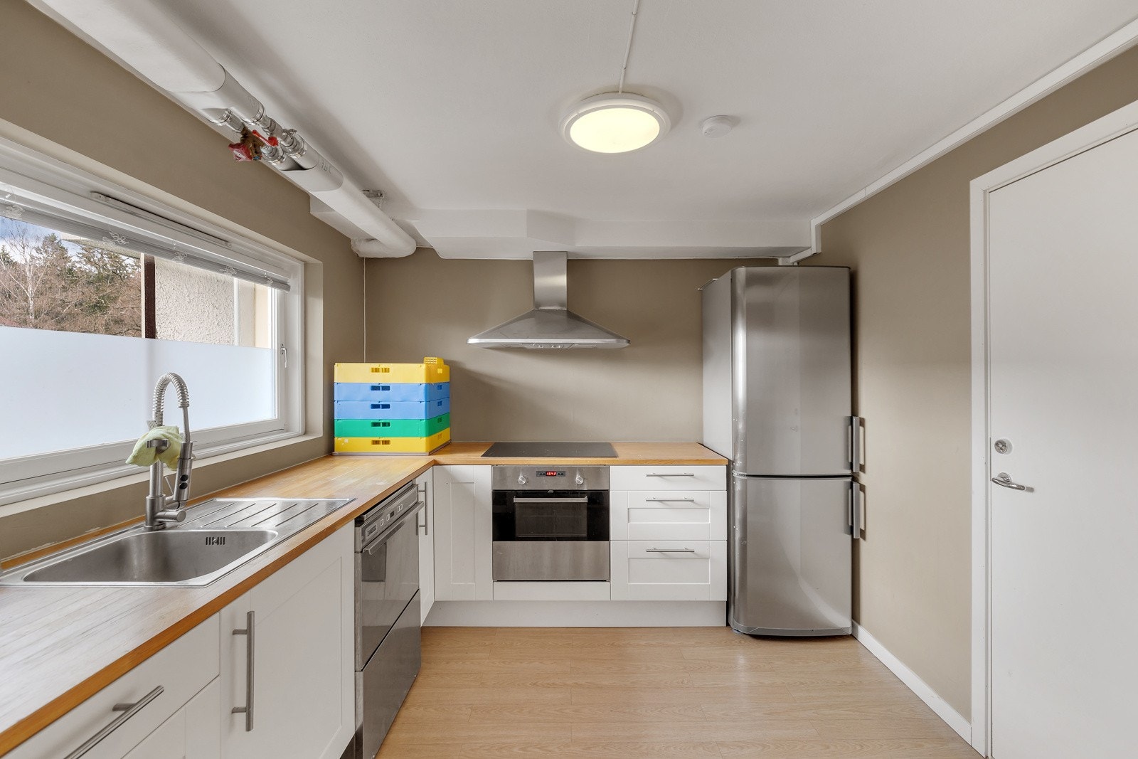 Kjøkken i selskapslokale Galleribilde