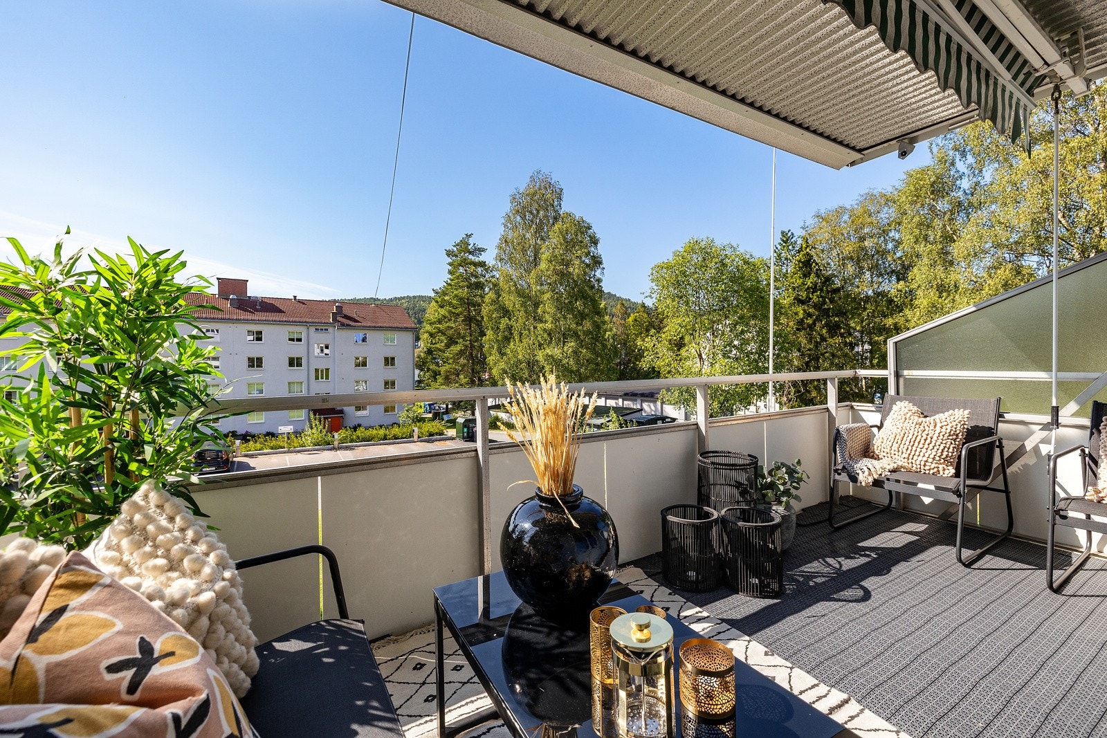 Solrik balkong! Galleribilde