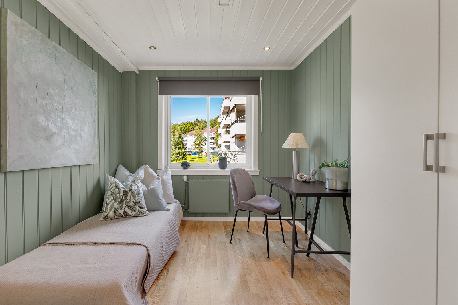 Soverom 3 med garderobeskap Galleribilde