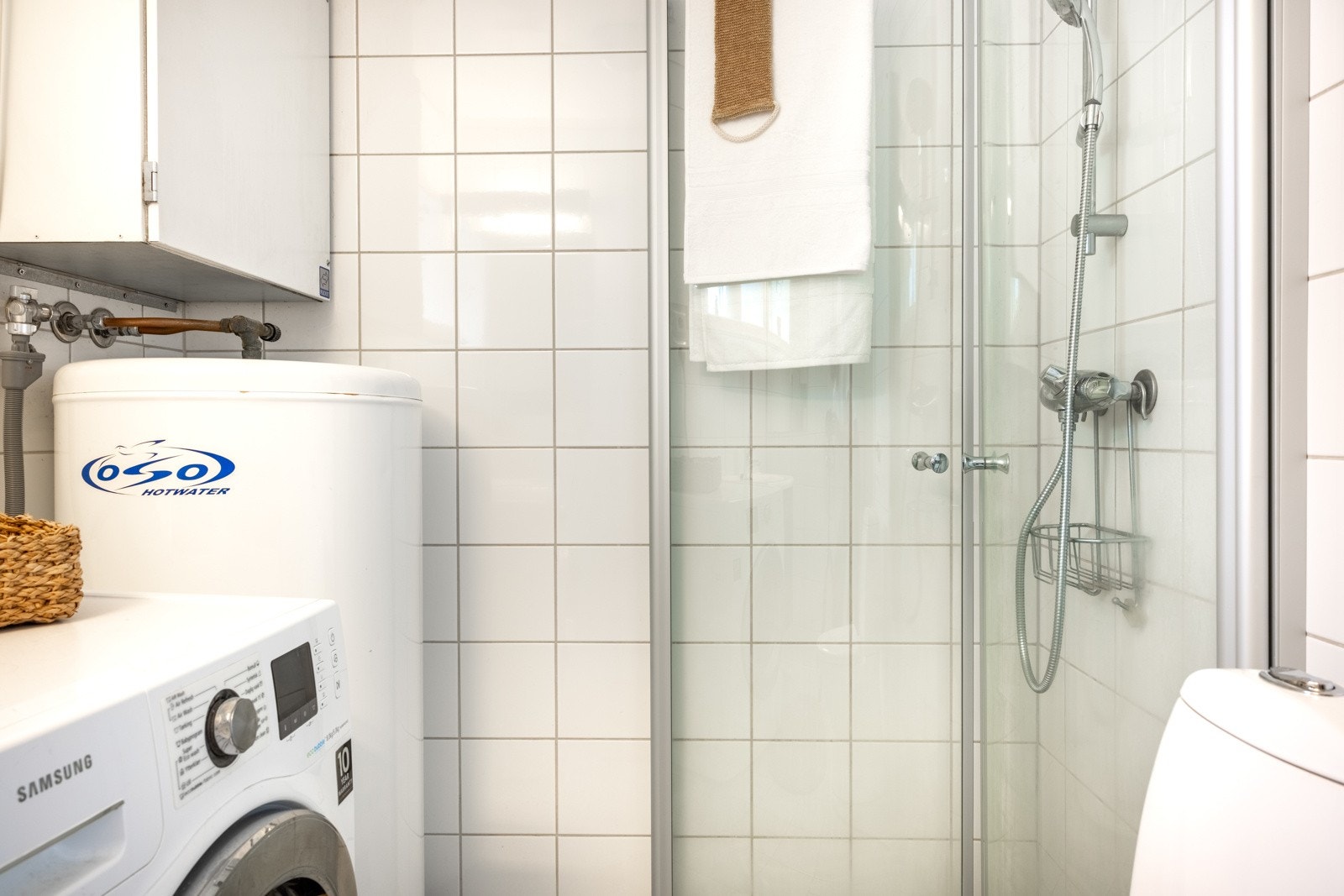 Badet måles til ca. 4,8 kvm. Galleribilde