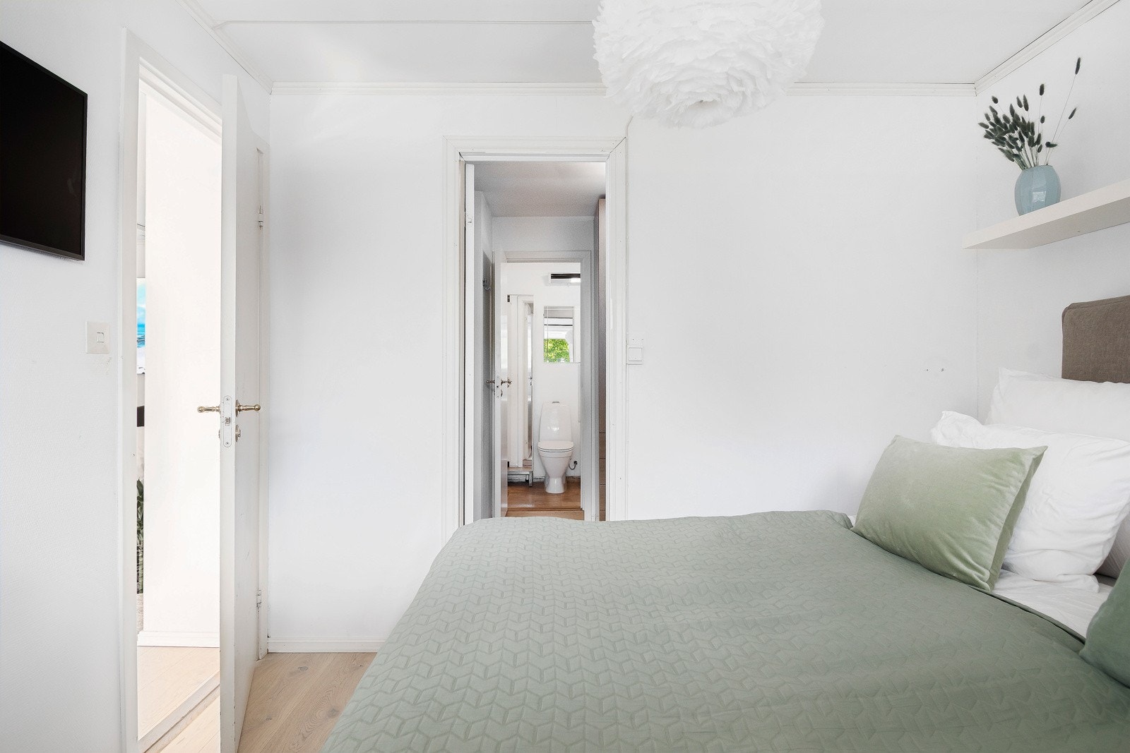 Fra soverommet er det adkomst til walk-in-closet Galleribilde