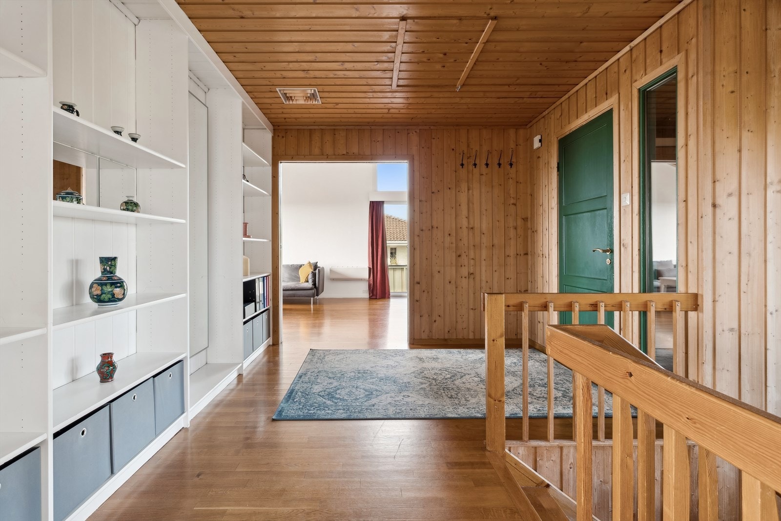 Entré inn i overetasjen. Galleribilde