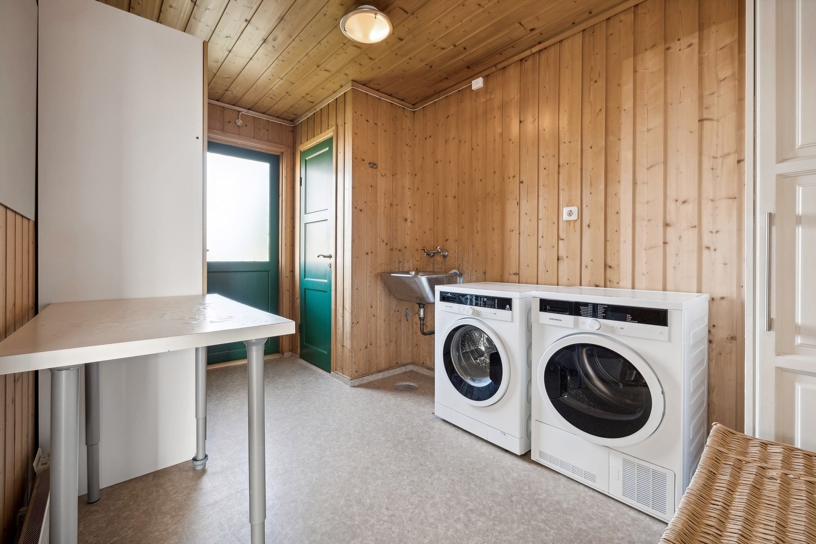 Vaskerom i hovedetasjen. Galleribilde