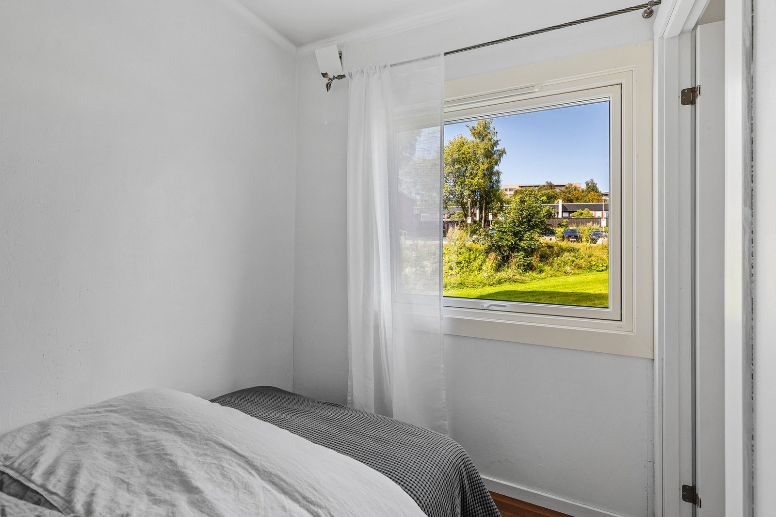 Soverommet ligger vendt mot rolige omgivelser. Galleribilde