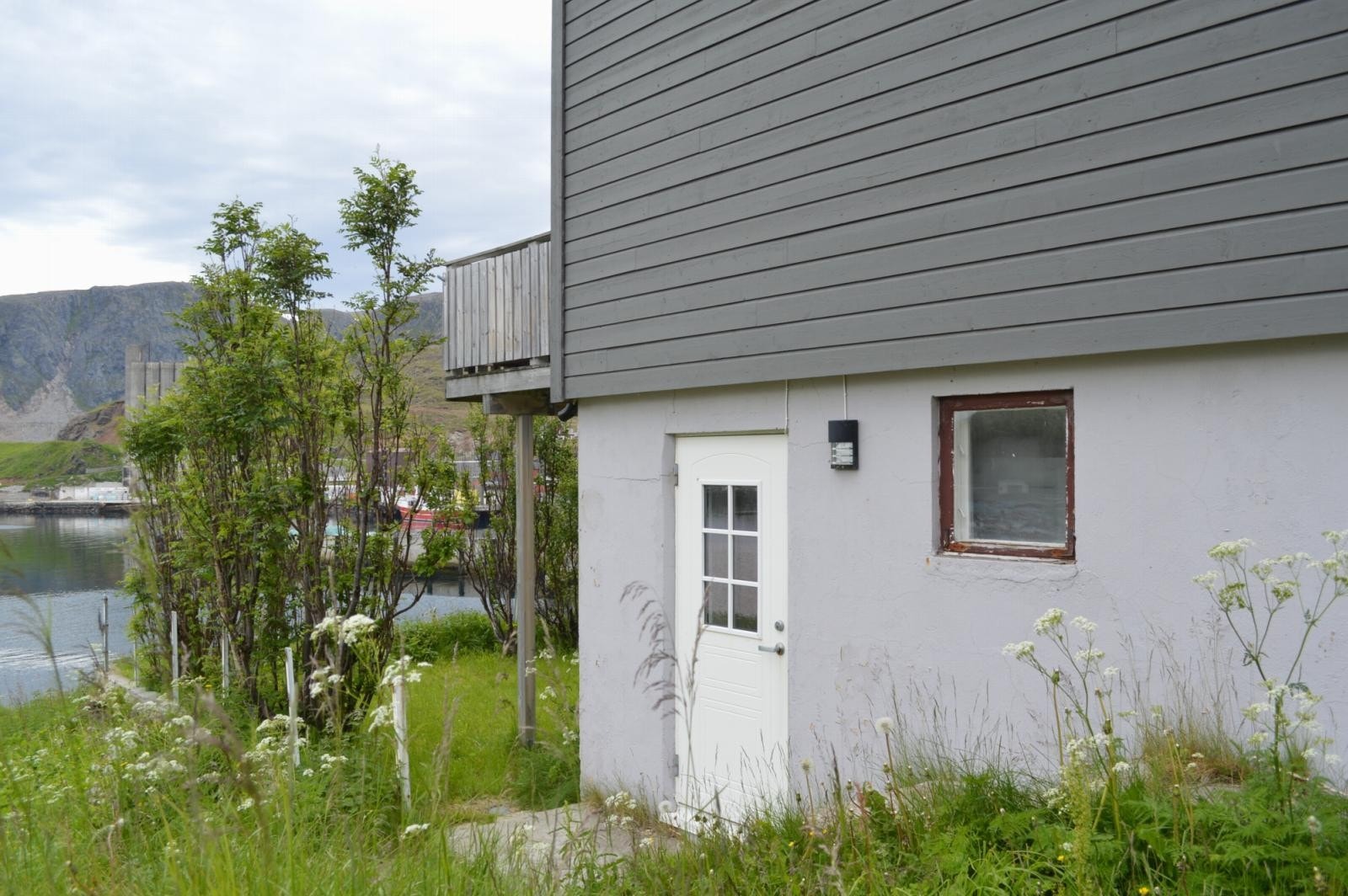 Inngangsdør kjeller Galleribilde