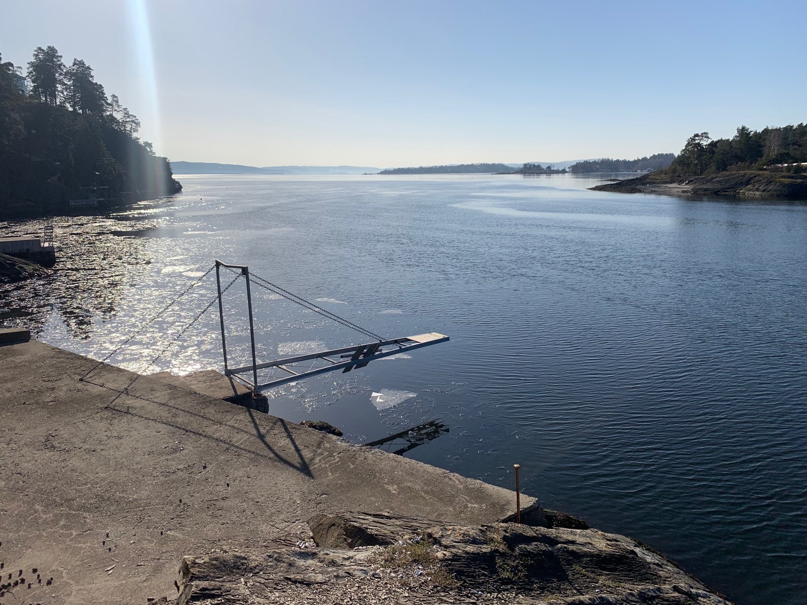 "Tønsbergbrygge" montert på den nordlige platting. Galleribilde