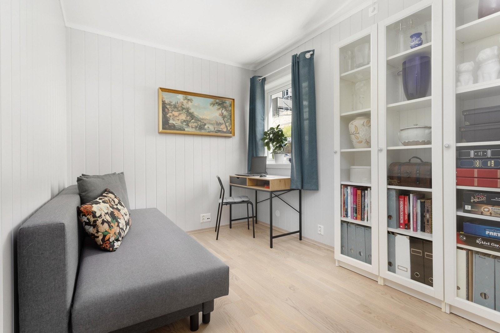 Lyst og trivelig soverom nr. 2. Galleribilde