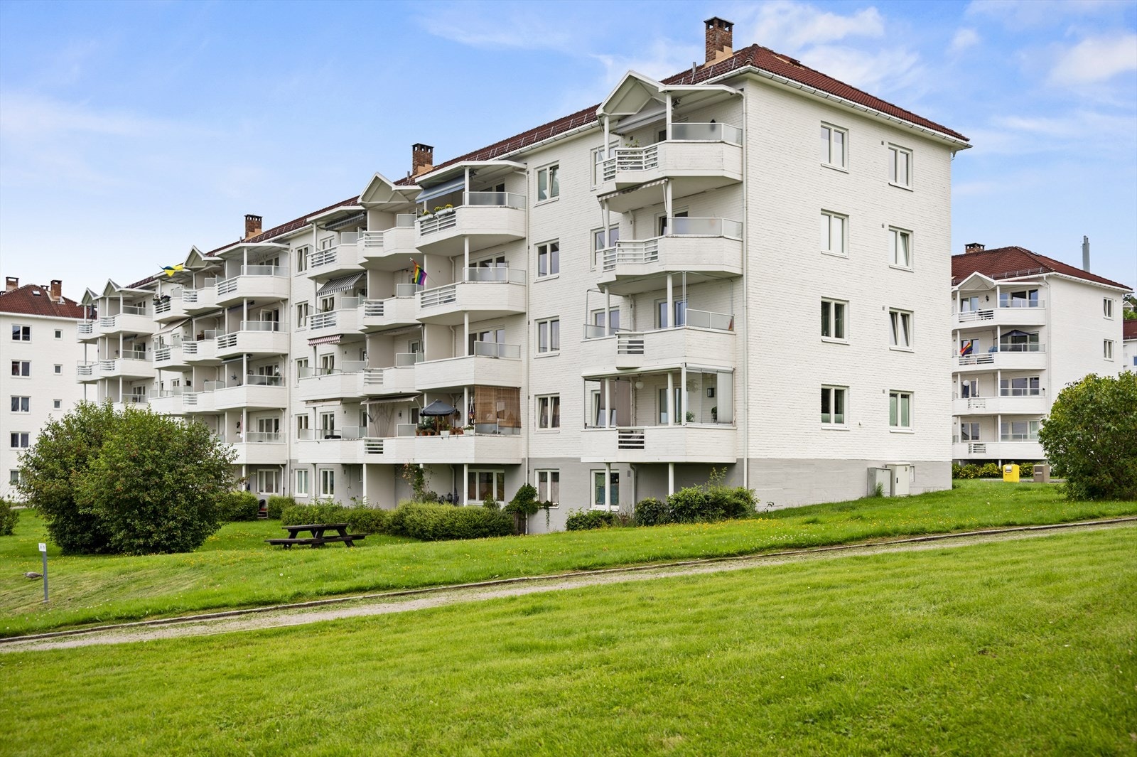 EiendomsMegler 1 v/Oliver Rudjord har gleden av å presentere Haakon Tveters vei 49! Galleribilde