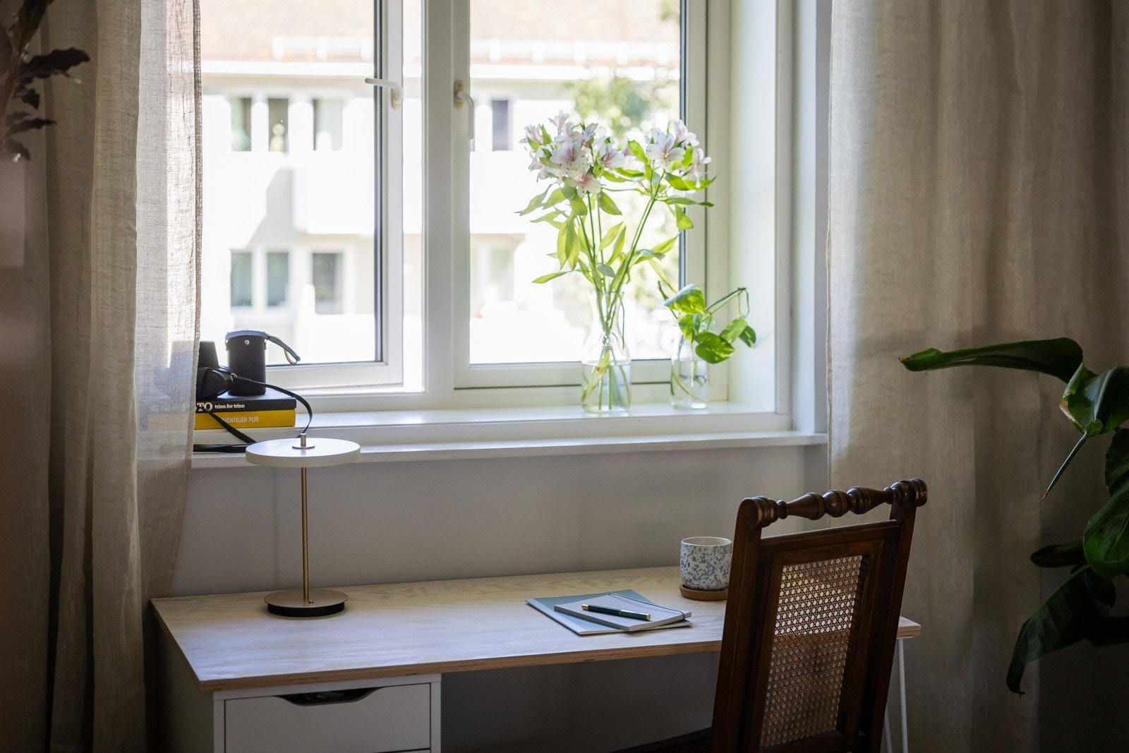 Det er også god plass til hjemmekontorløsning. Galleribilde