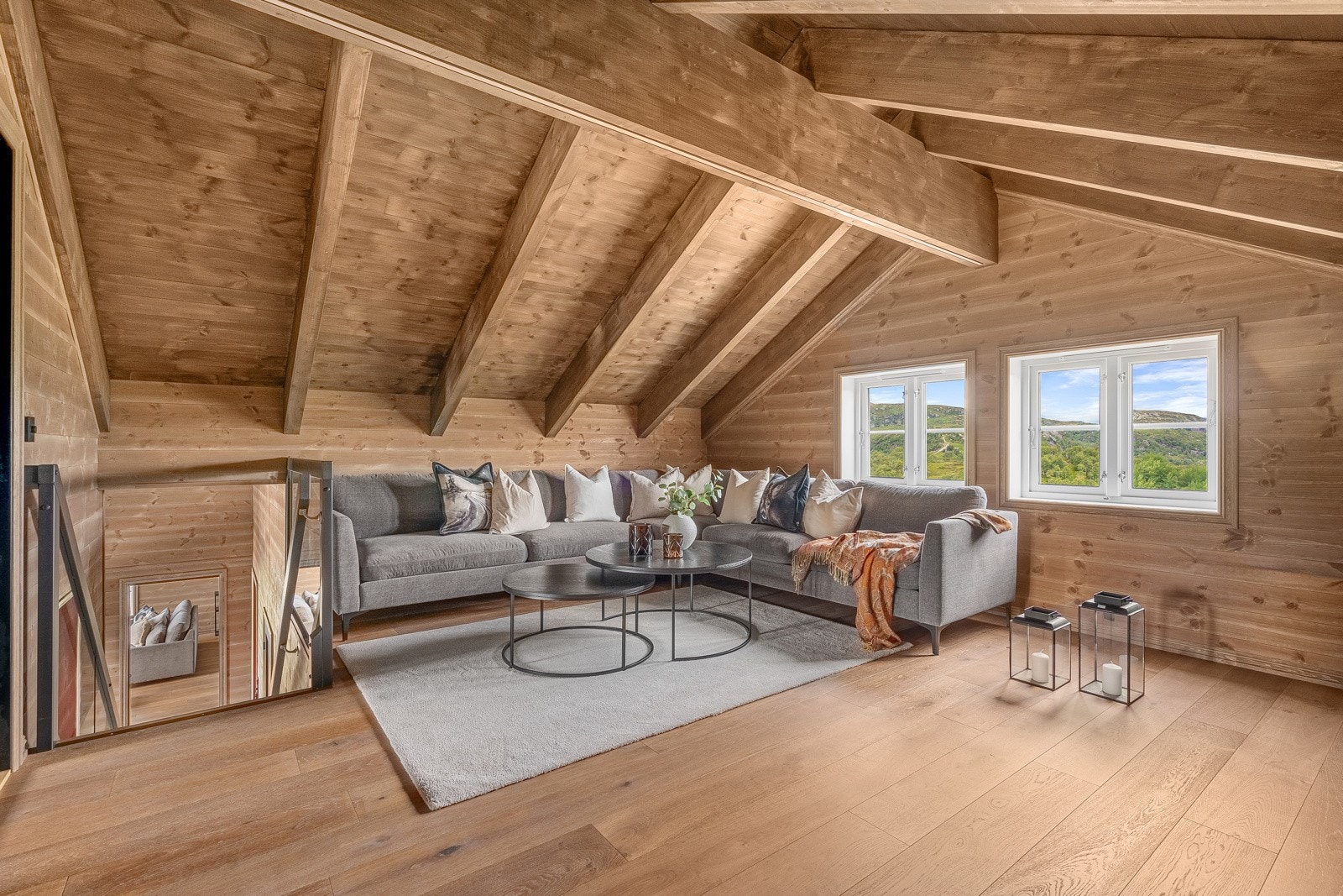 Praktisk stue i 2. etasje som kan benyttes som ungdomsdel eller stue nr 2 Galleribilde