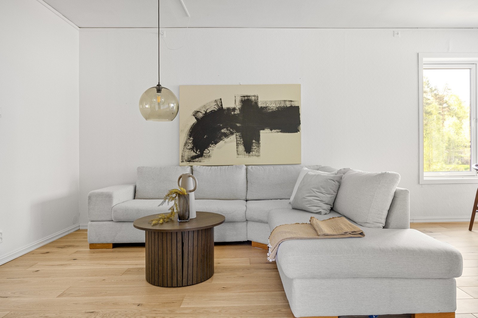 Kjernen i leiligheten består av en herlig stue på ca. 24,5 kvm. Galleribilde