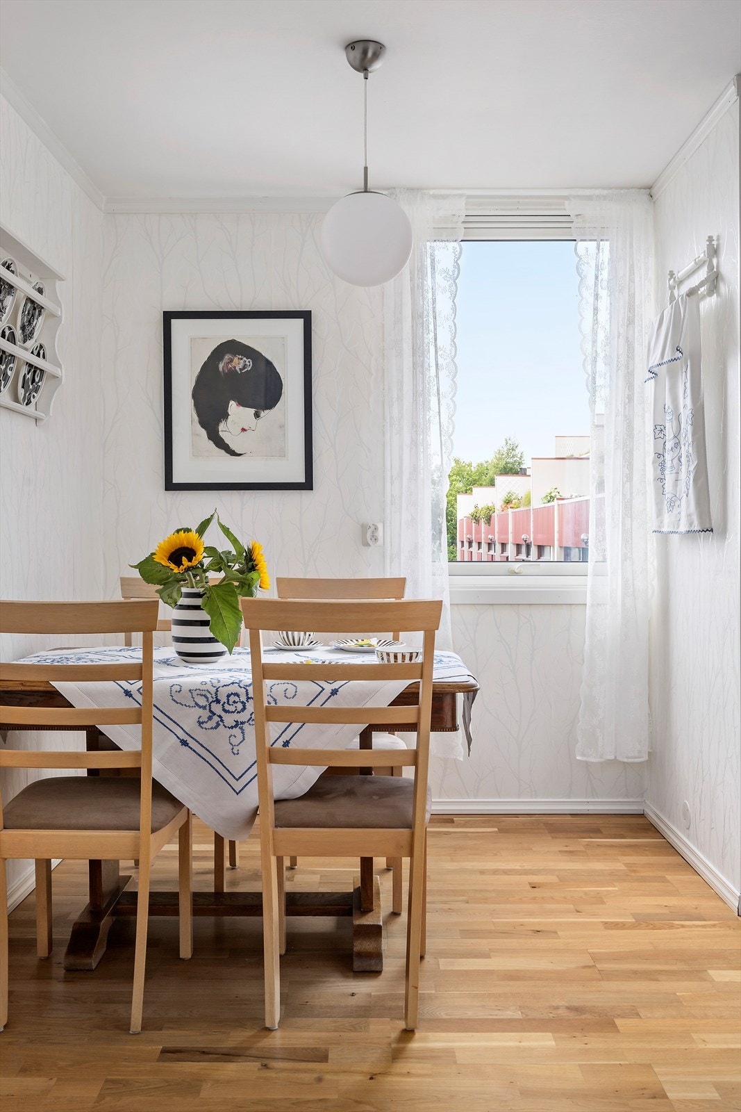 Spisestue. Galleribilde