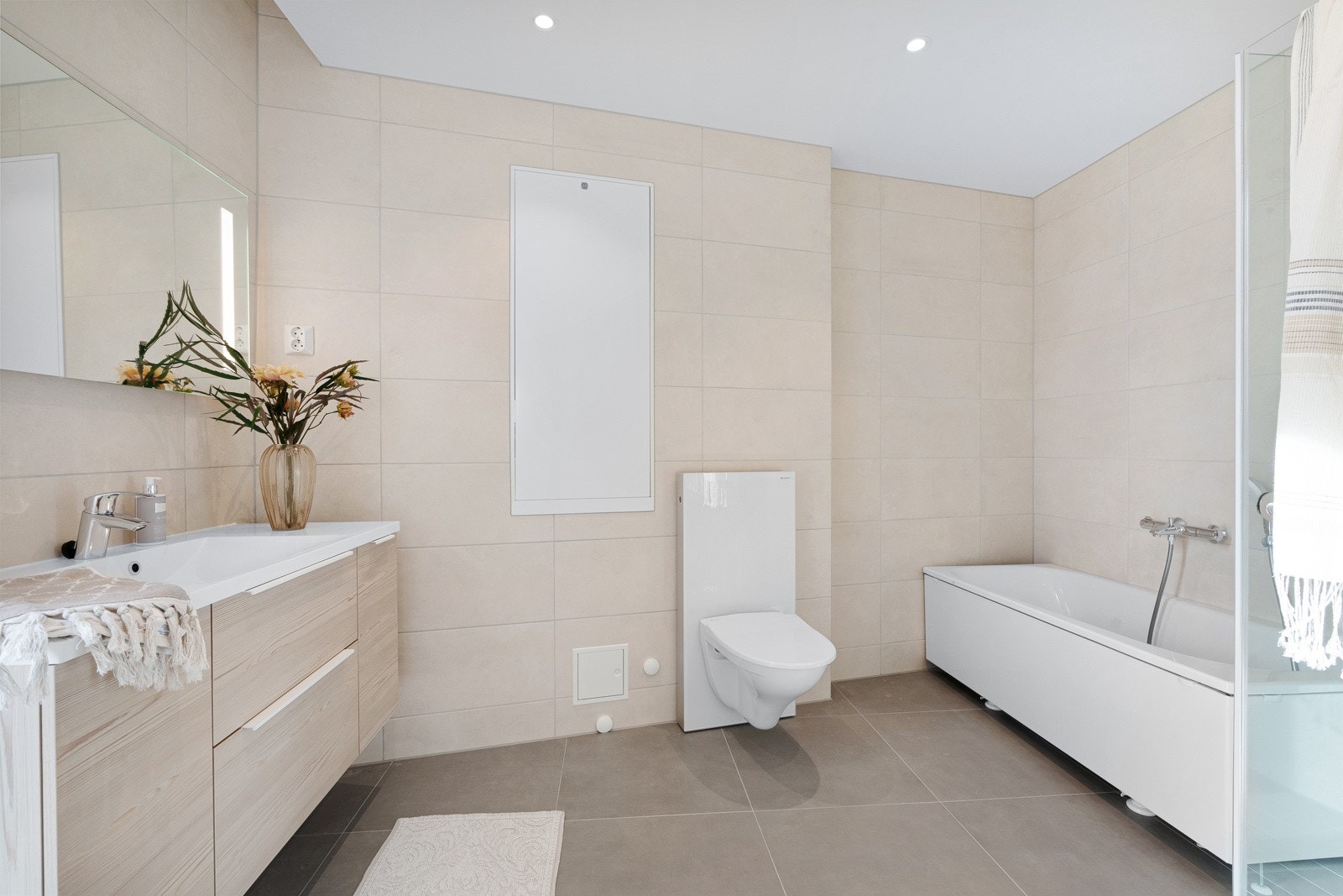 Lyst bad i tilknytning til mastersoverom nr 2 Galleribilde