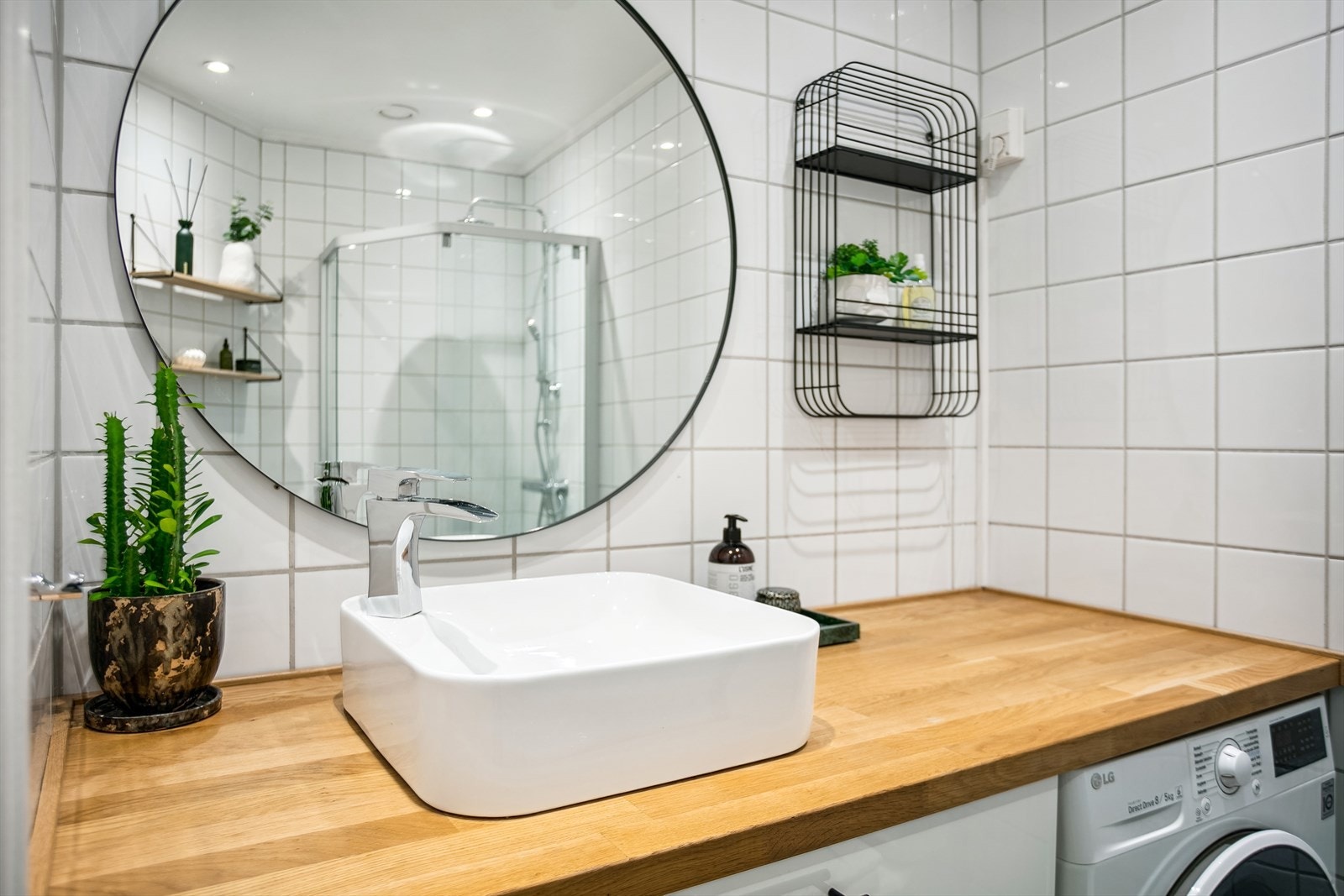 Pent bad med god benkeplass Galleribilde