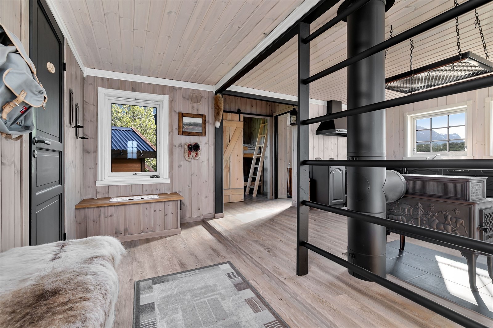 Gang sett mot kjøkken Galleribilde