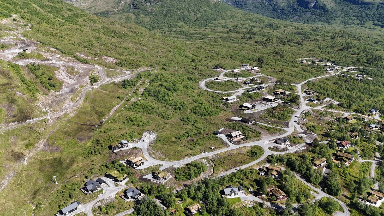Utbyggingen i feltet er godt i gang, men det er fortsatt gode muligheter til å skaffe seg en flott tomt til drømmehytten. Galleribilde