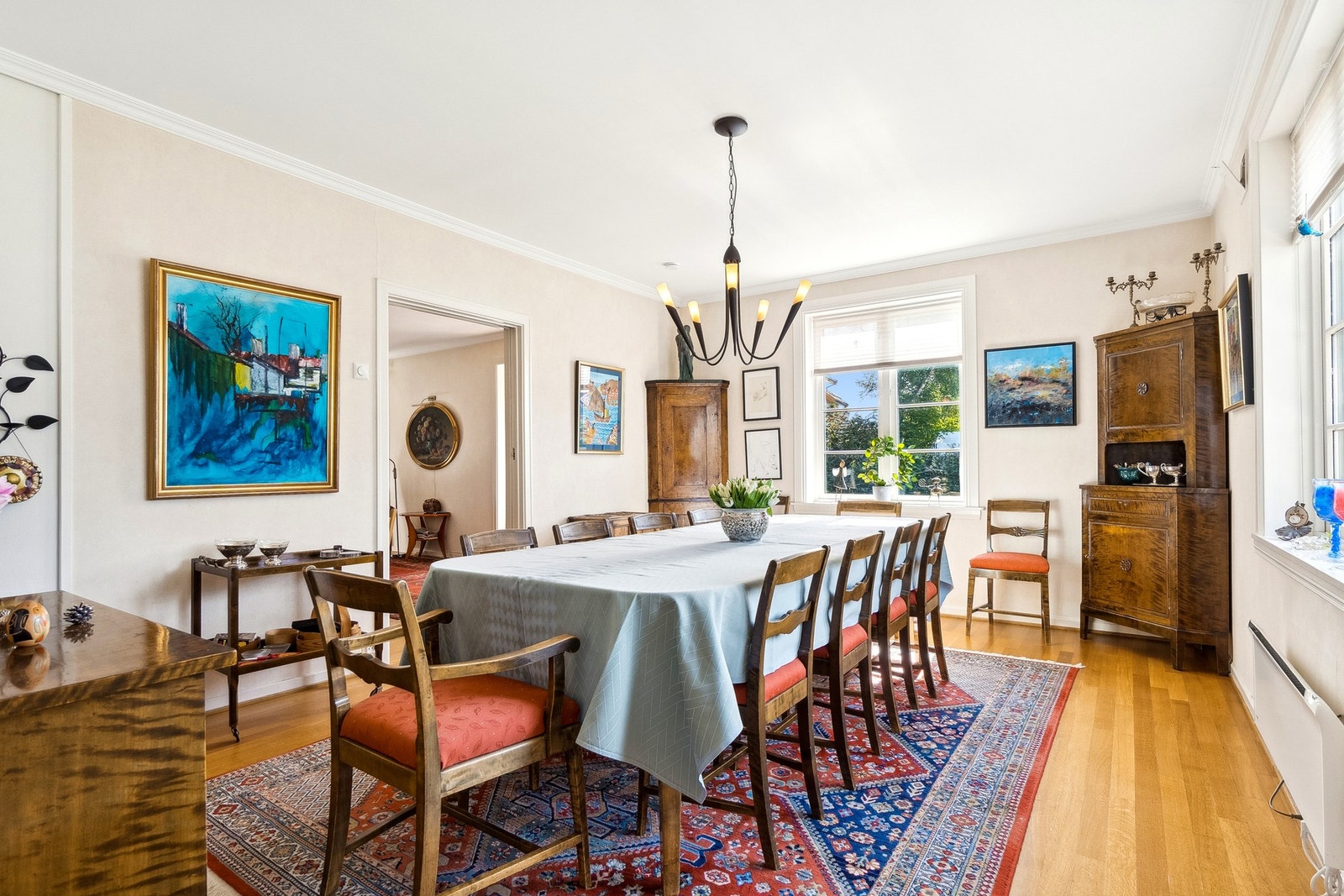 Også her er det god takhøyde Galleribilde