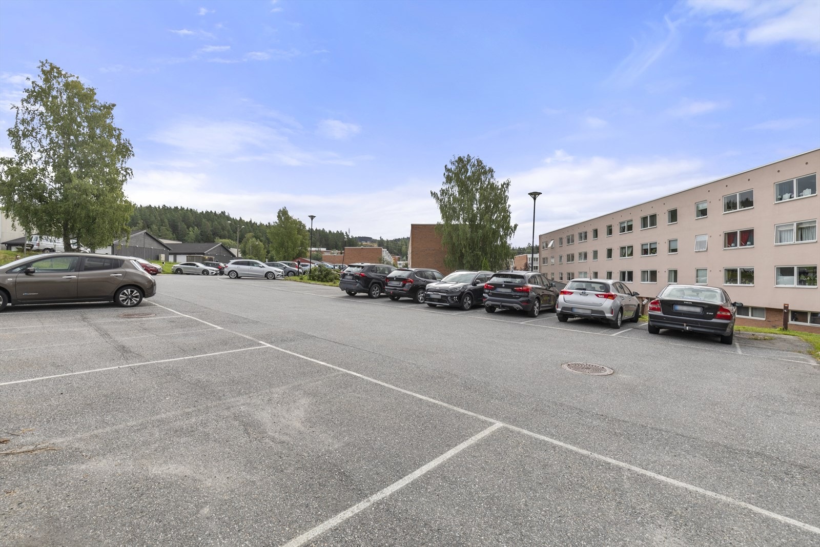 Parkeringsplass. Galleribilde