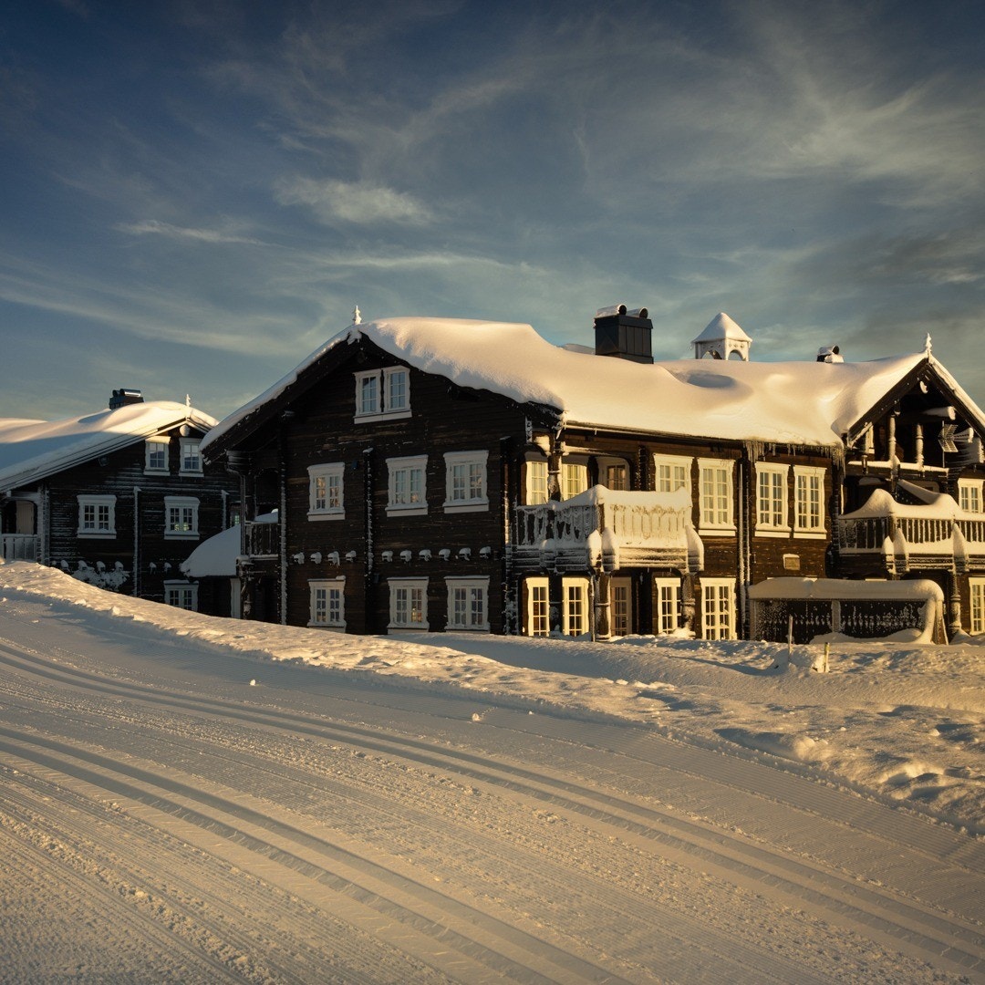 Gå rett ut i skiløypene
Mer enn 180 km skispor kjøres opp av Blefjell Løypeforening Galleribilde