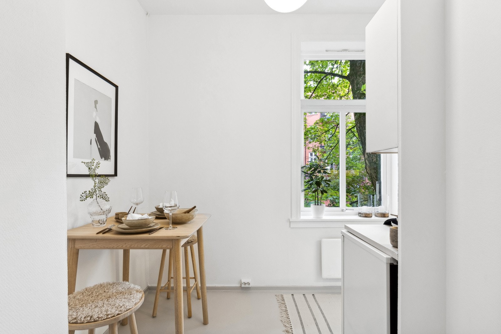 Hyggelig spiseplass på kjøkken Galleribilde