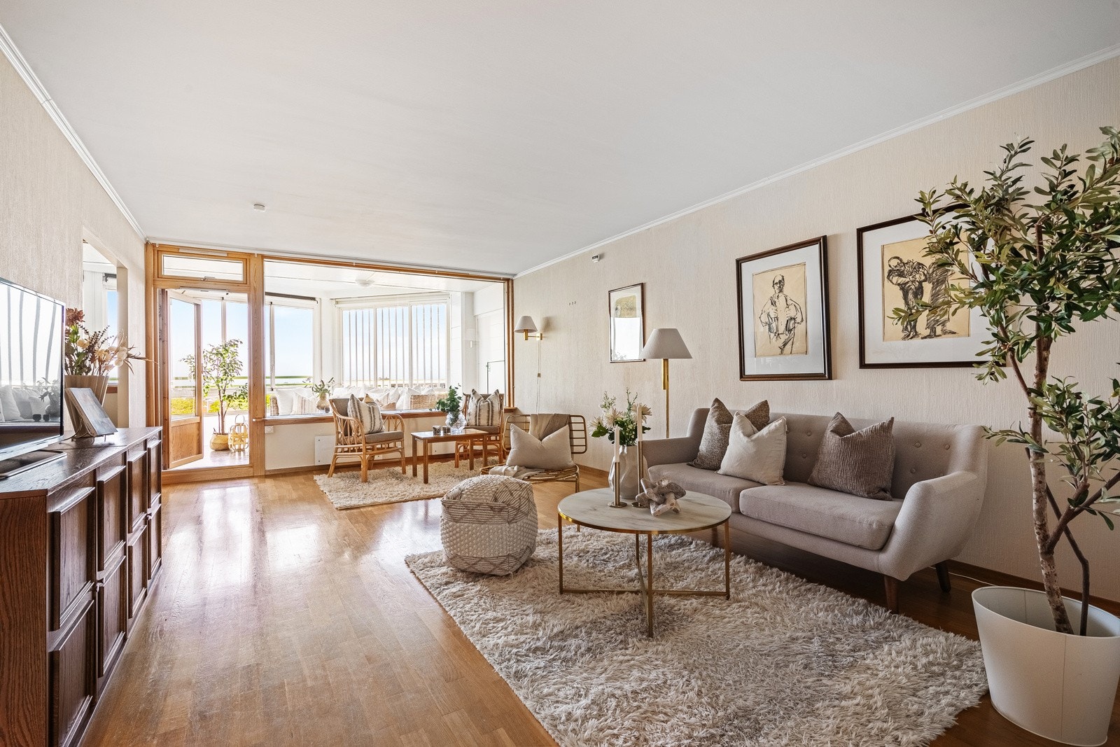 Lys og innbydende stue Galleribilde