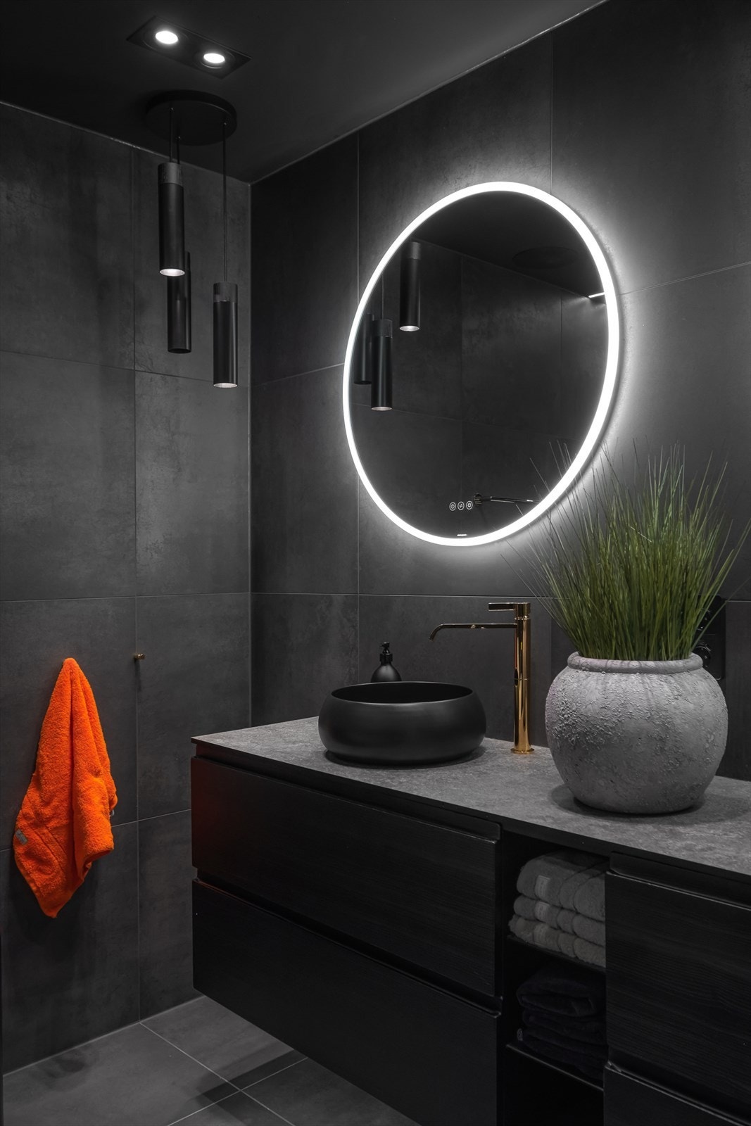 Badet er oppusset i 2021 og eksklusive materialvalg Galleribilde