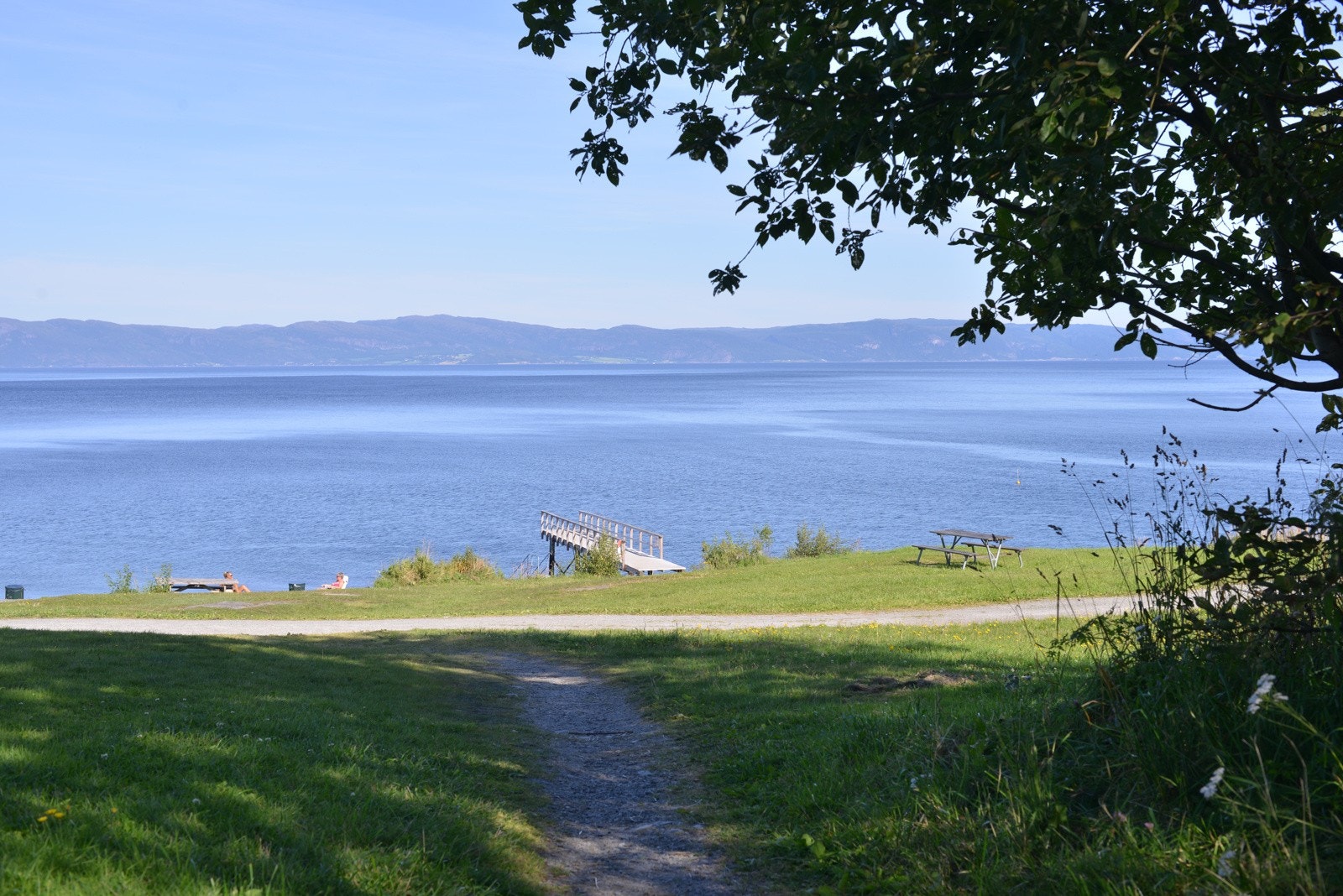 Ranheimsfjæra byr på mange badeplasser og friområder. Galleribilde