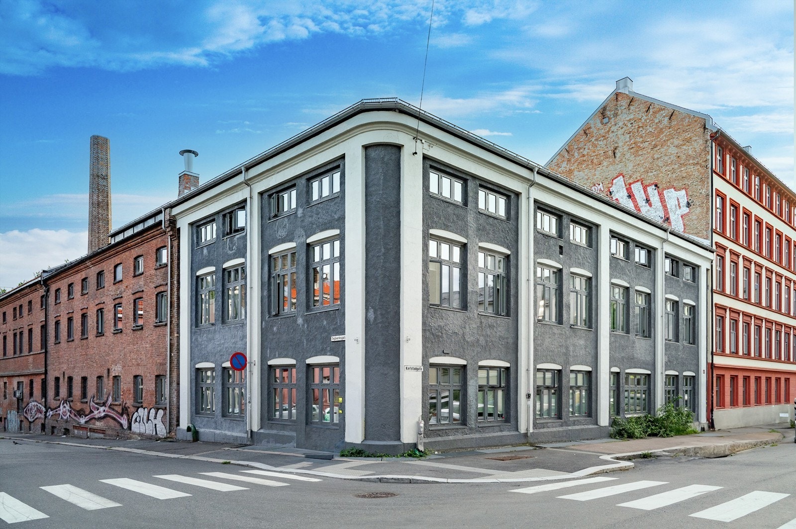 Her bor man sentralt med nærhet til alt Grünerløkka har å tilby av hyggelige spisesteder og parker, gode service- og kollektivtilbud. Galleribilde