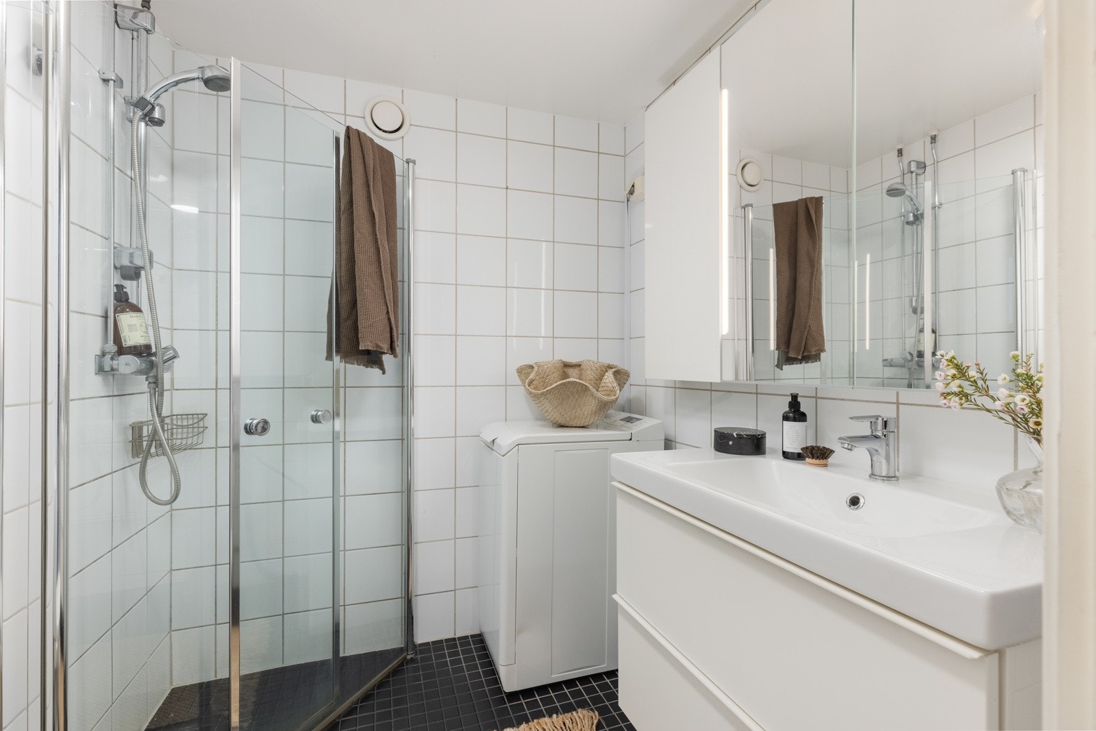 Bad som ble rehabiliert i regi av borettslaget i 2003. Galleribilde