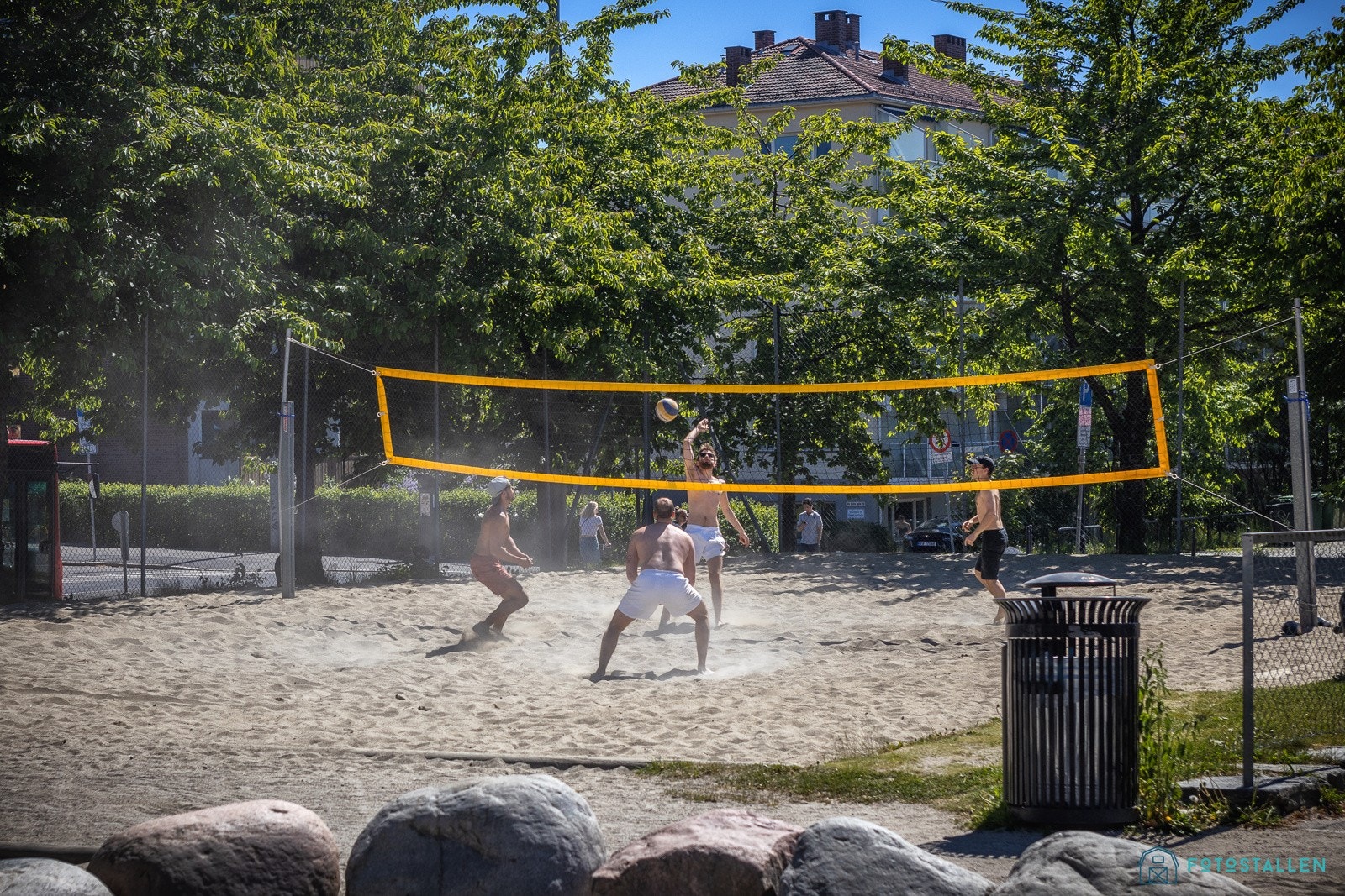 Kort vei ned til spillplassen på Torshov. Galleribilde