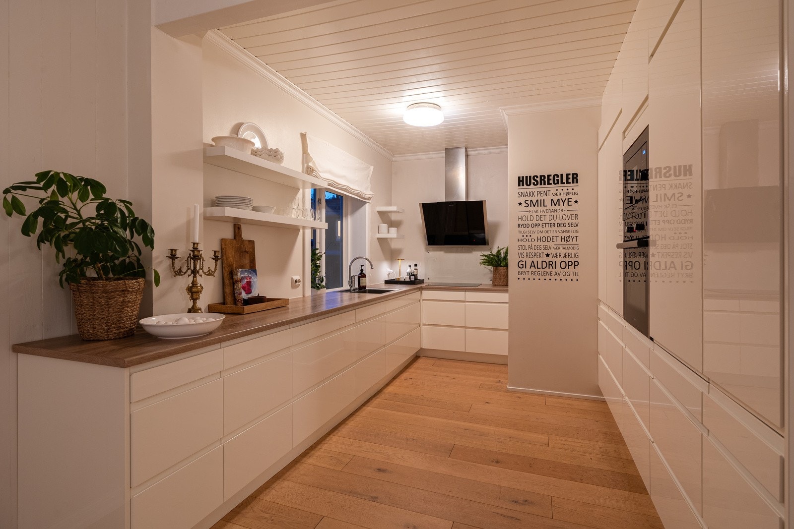 Stemningsbildeav kjøkkenet Galleribilde