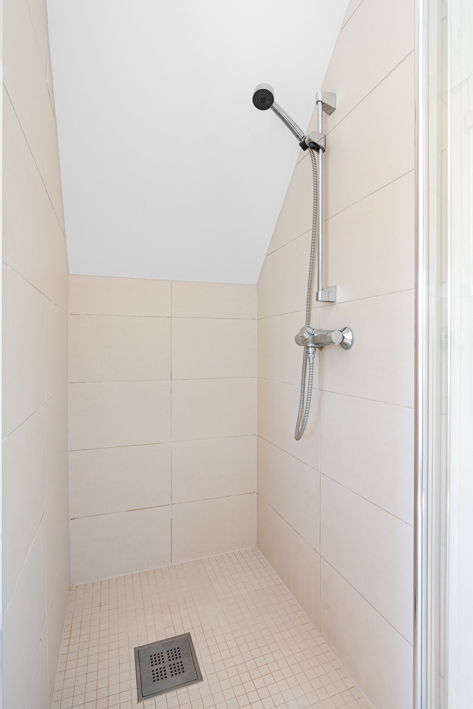 Dusjnisje i badet i 2.etg. Galleribilde