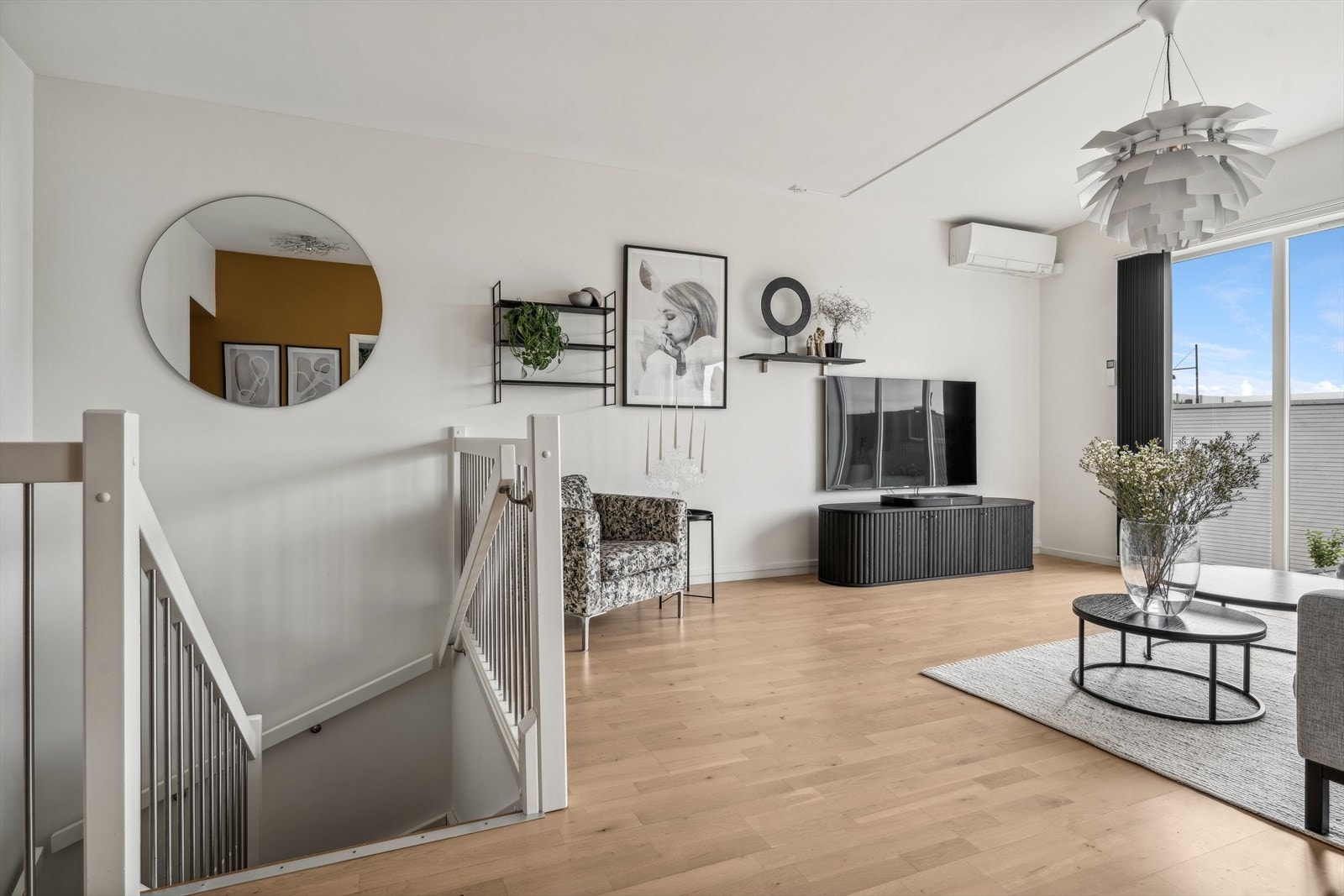 I 2. etasjen har man 3 soverom, stue, og bad Galleribilde