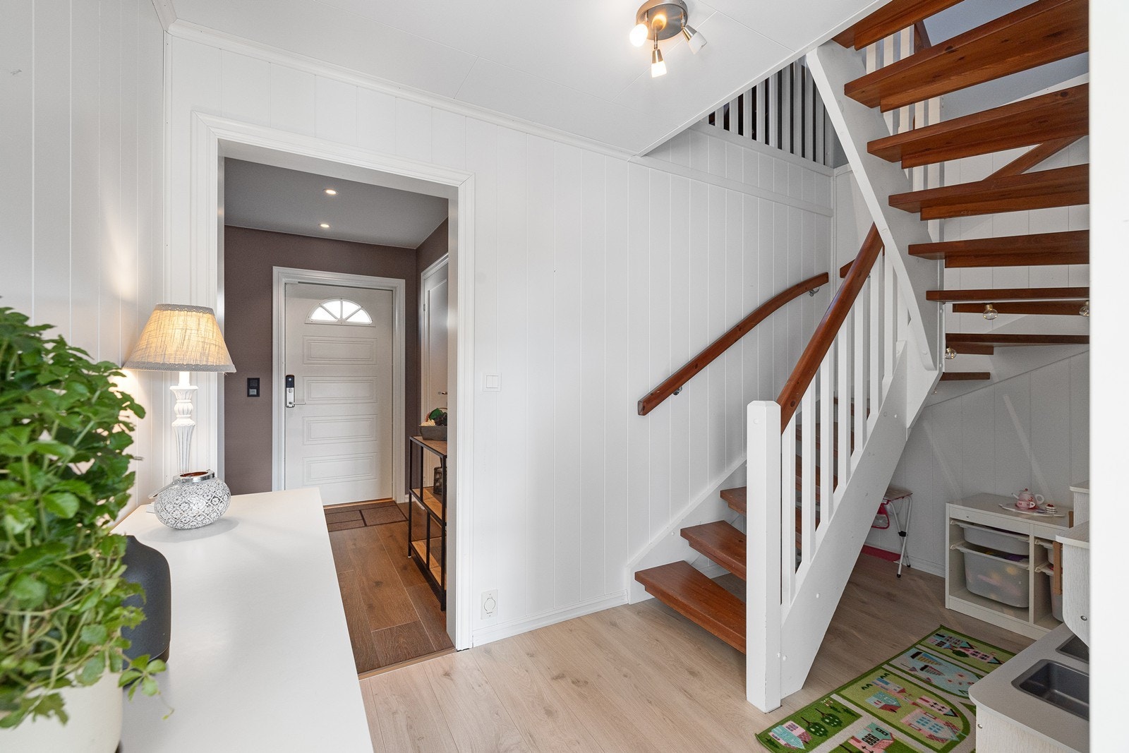 Trapp til 2.etasje. Galleribilde