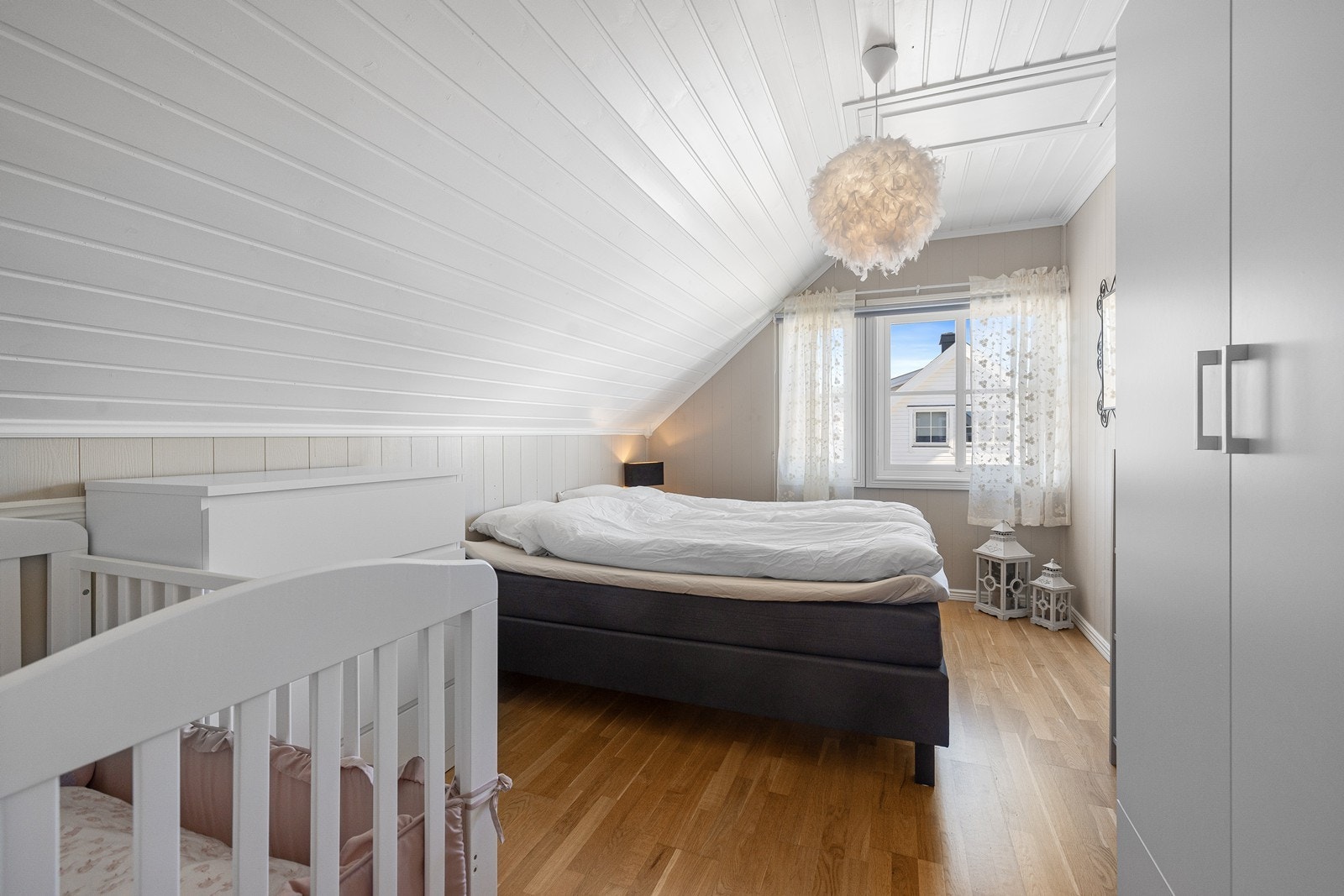 Soverom. Galleribilde