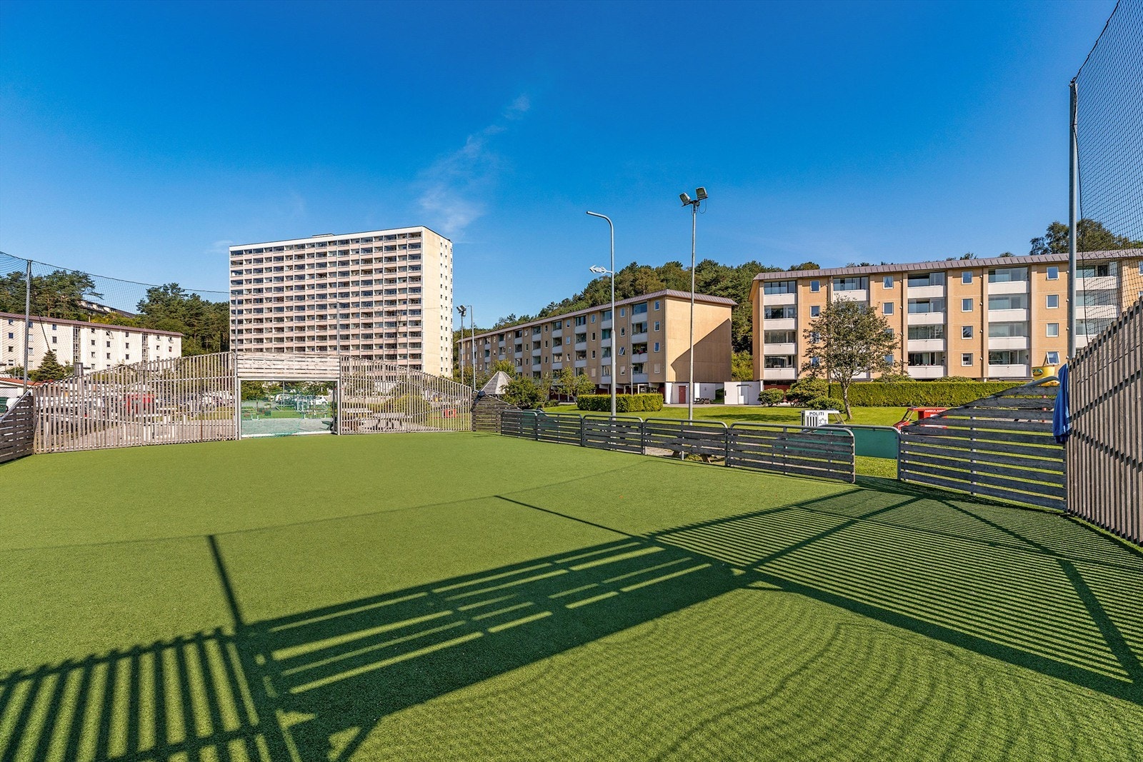 Borettslaget har egen ballbinge Galleribilde