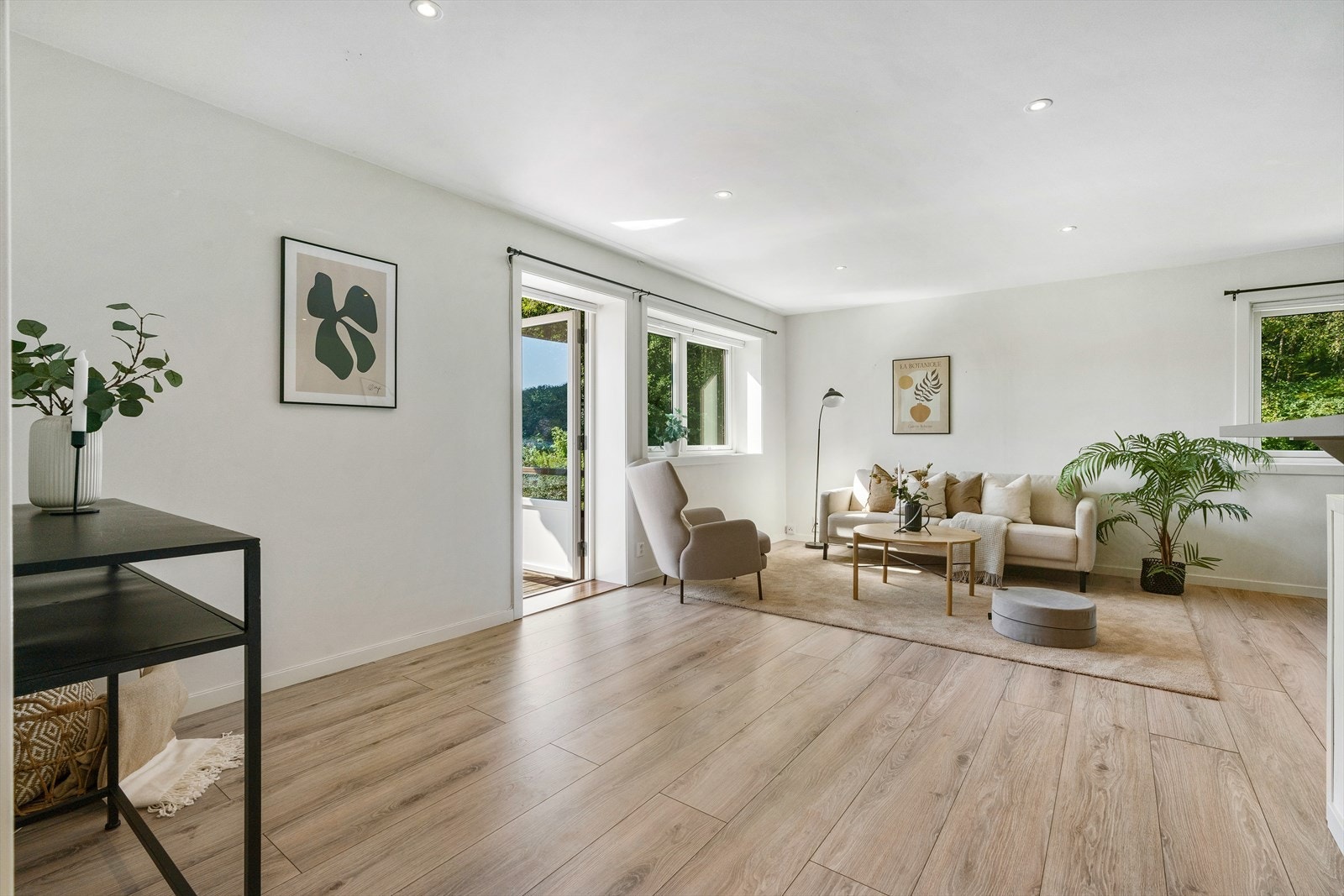 - Leiligheten er lys og moderne, og måler 69 m² (BRA-I) - Galleribilde