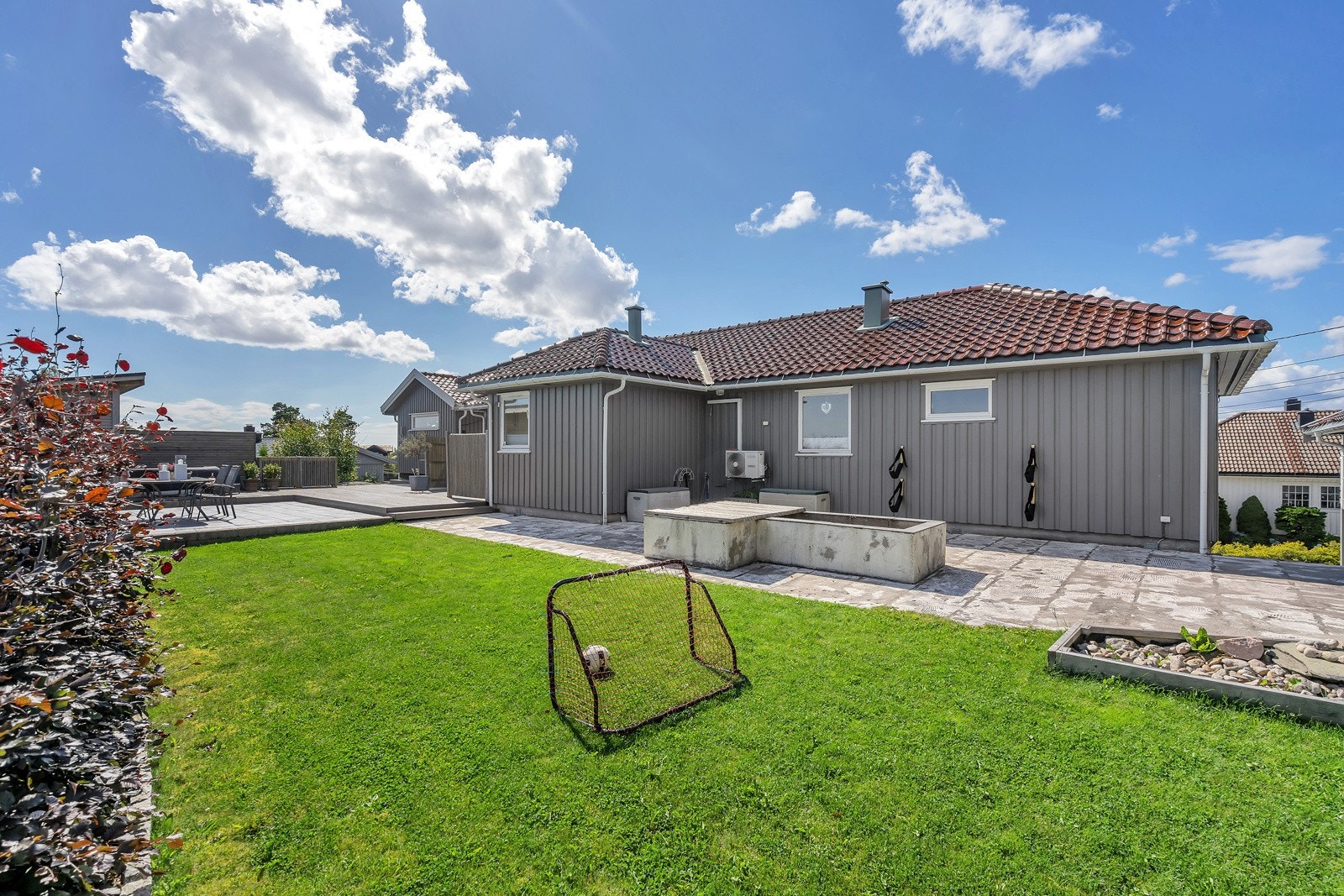 Kledningen er malt i 2023 Galleribilde